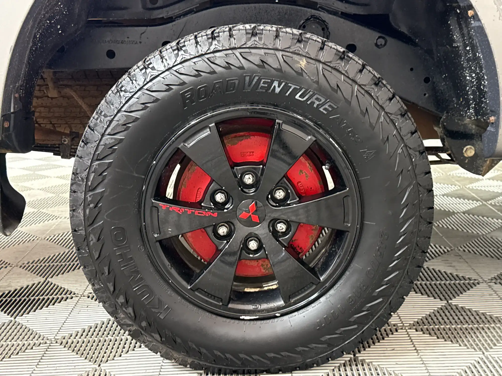 Mitsubishi Triton