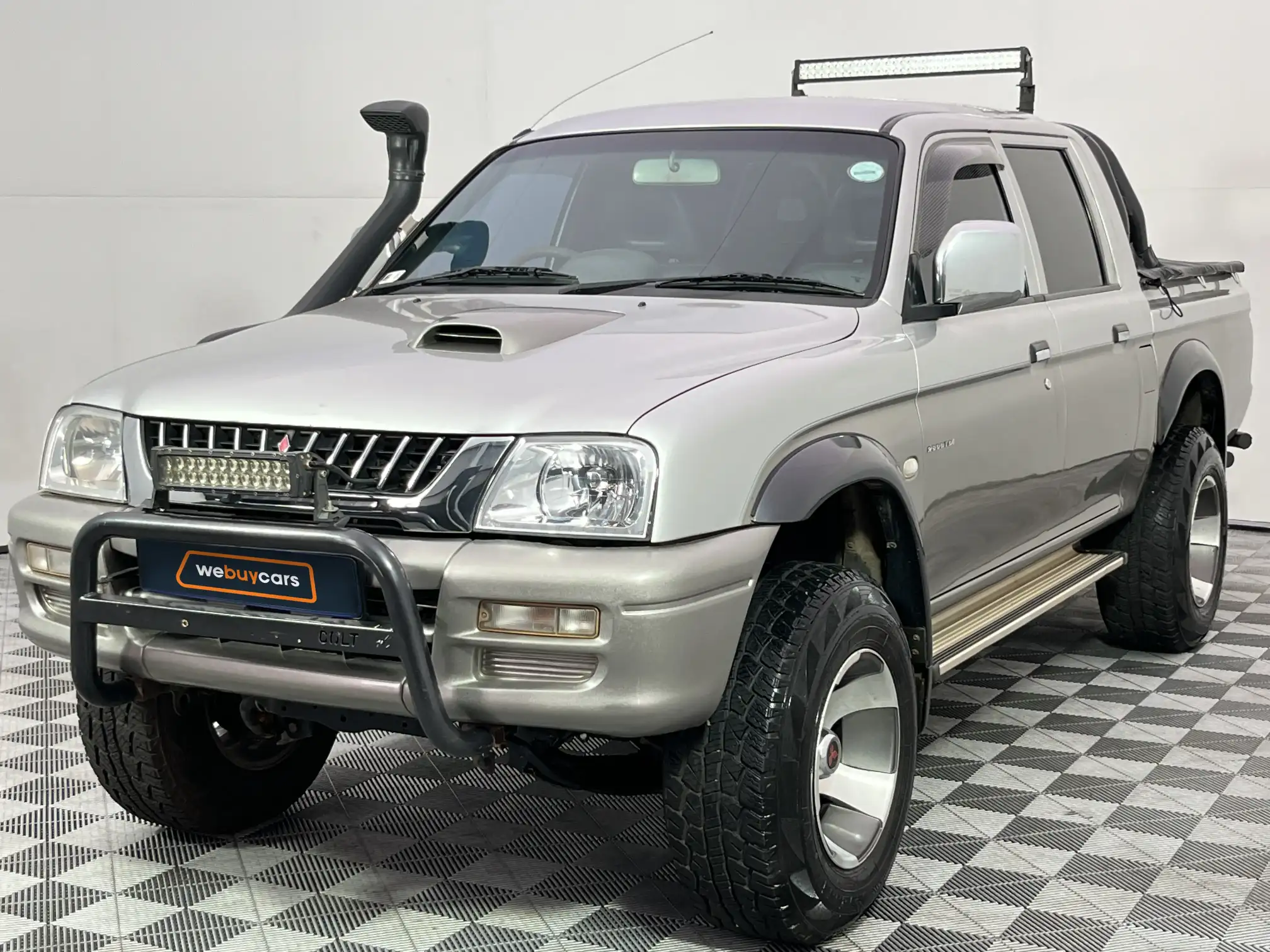 2004 Mitsubishi Colt