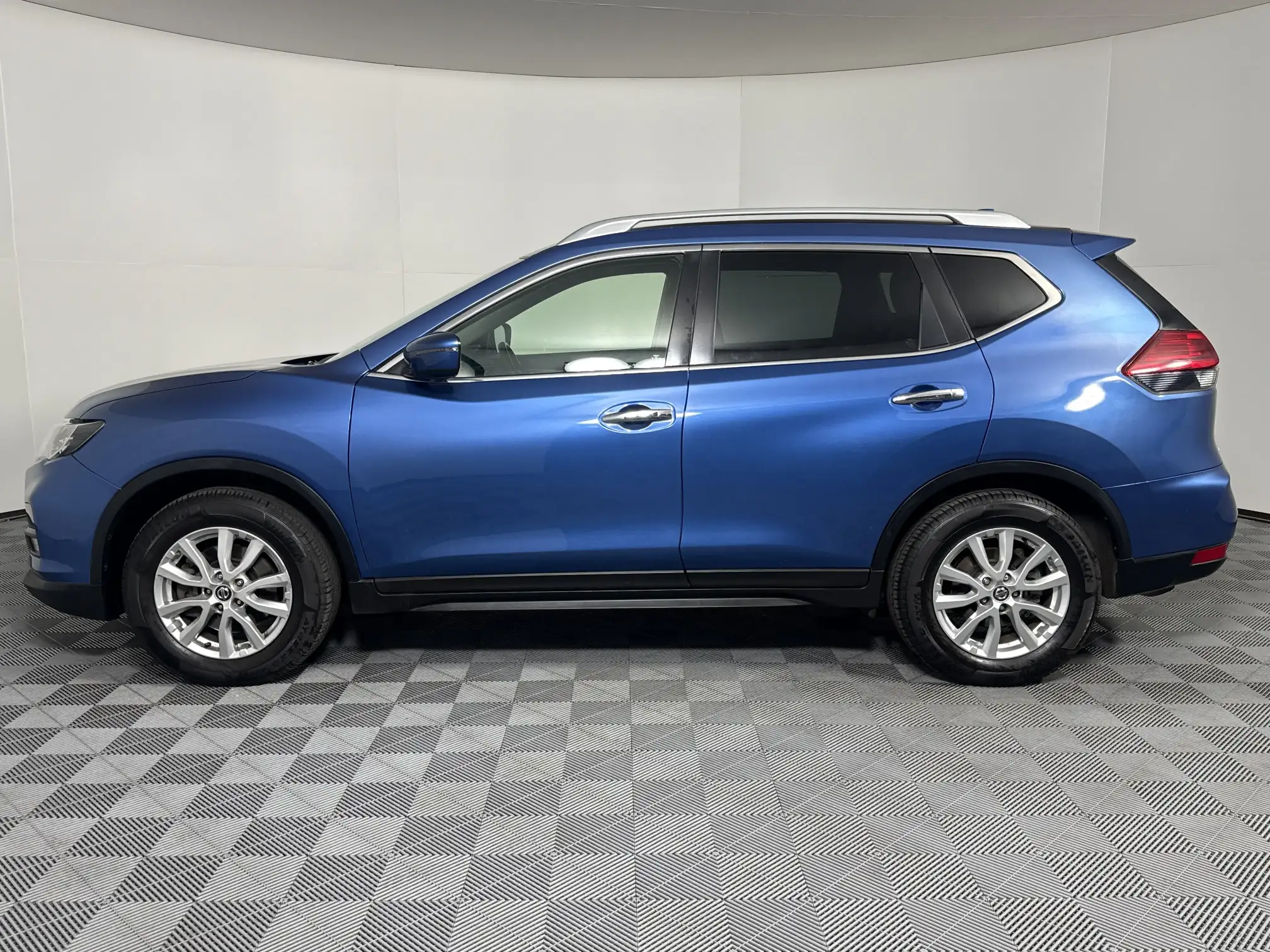 Nissan X Trail