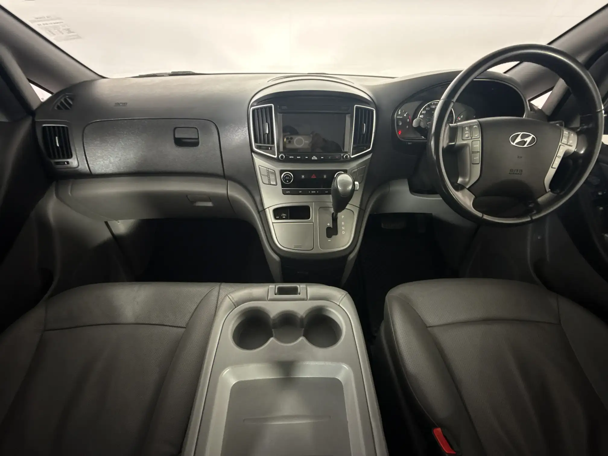 Hyundai H-1