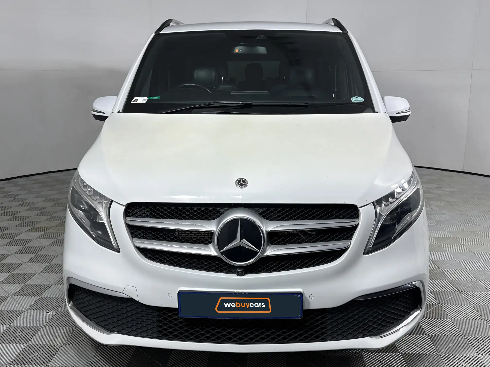 Mercedes-Benz V250