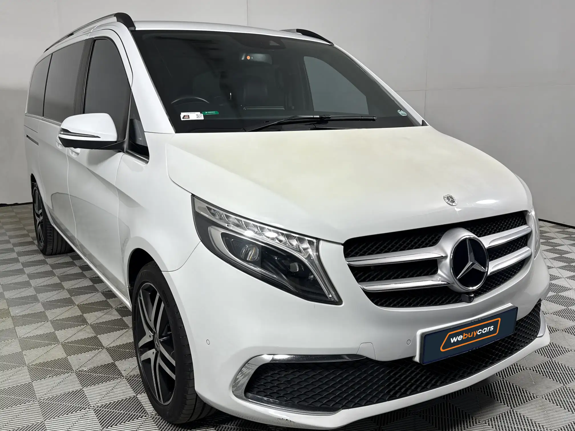 Mercedes-Benz V250