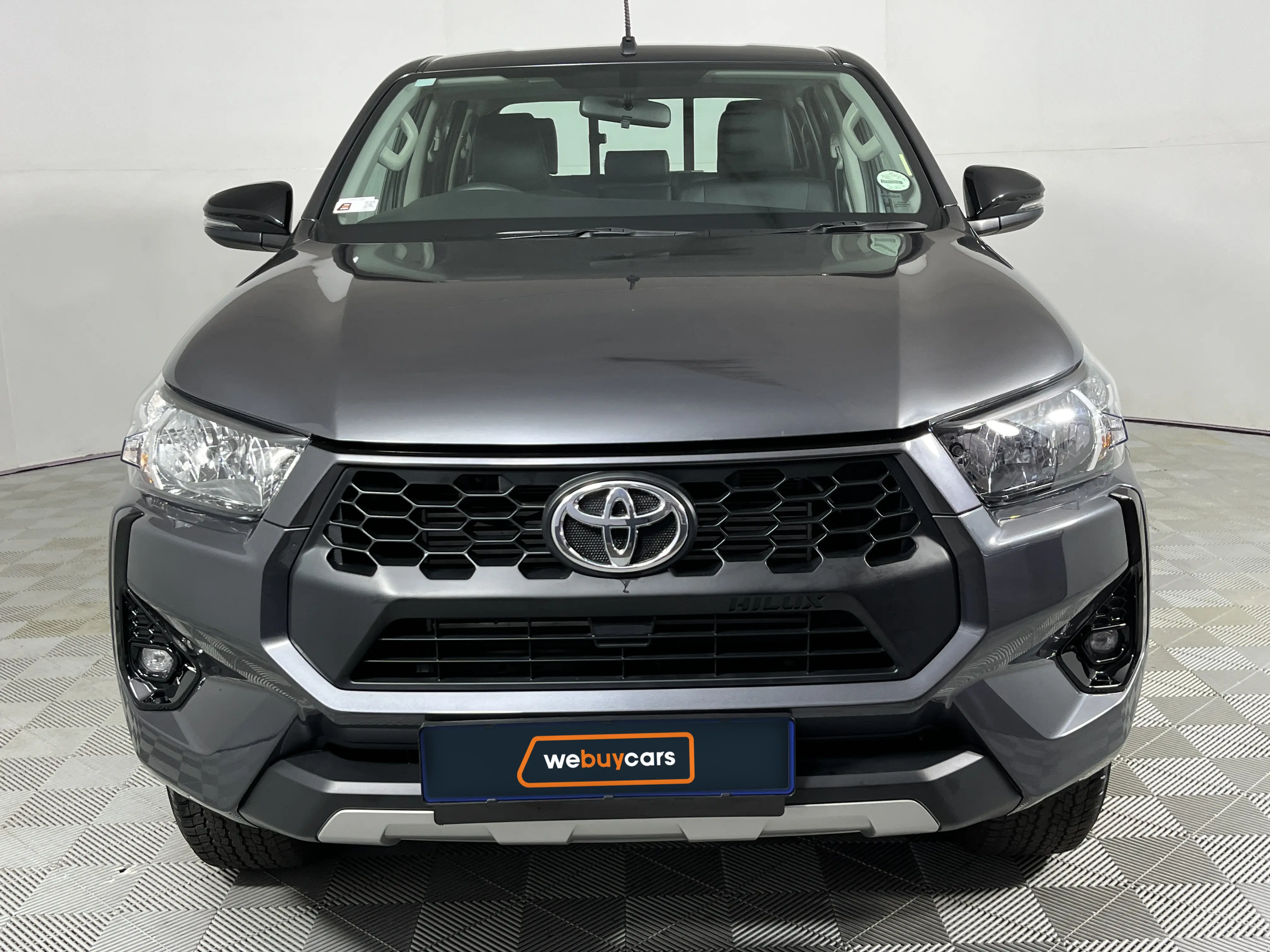 2025 Toyota Hilux 2.4 Gd-6 RB Raider Auto Pick Up Double Cab, photo 2