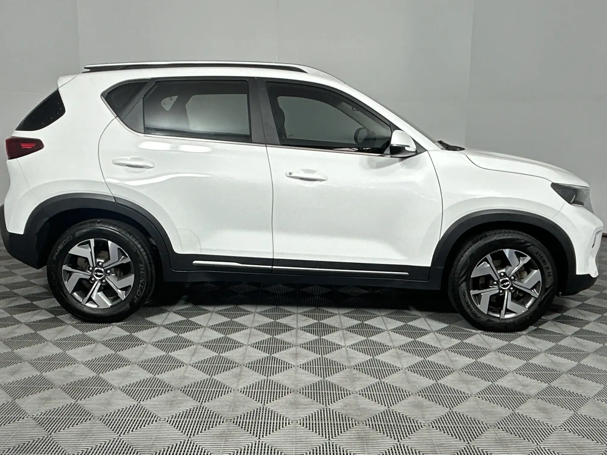 KIA Sonet