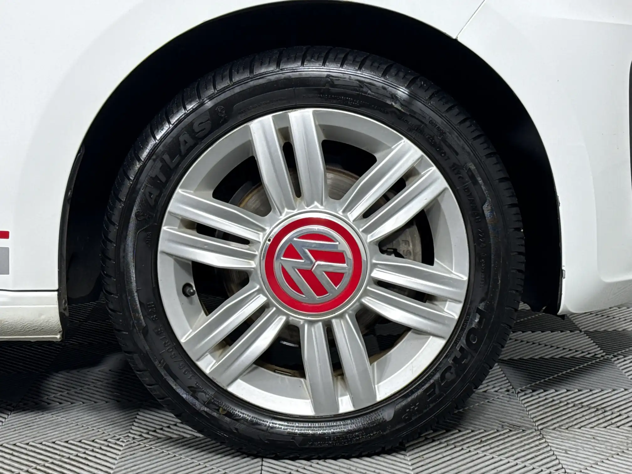 Volkswagen UP