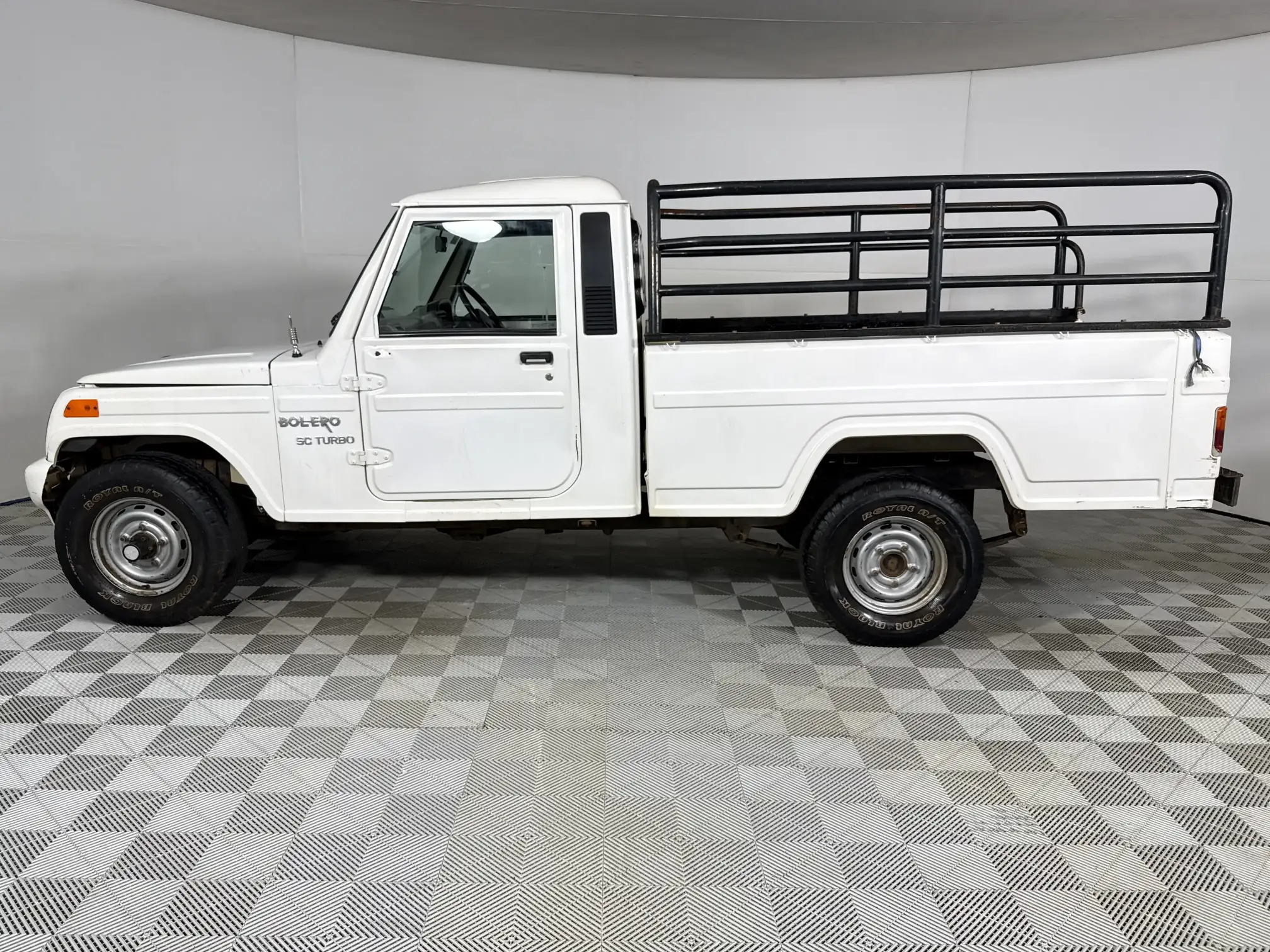 Mahindra Bolero