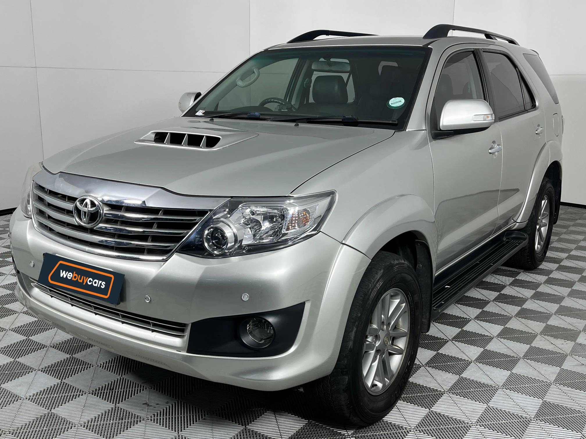 Toyota Fortuner III 2.5 D-4D VNT Raised Body