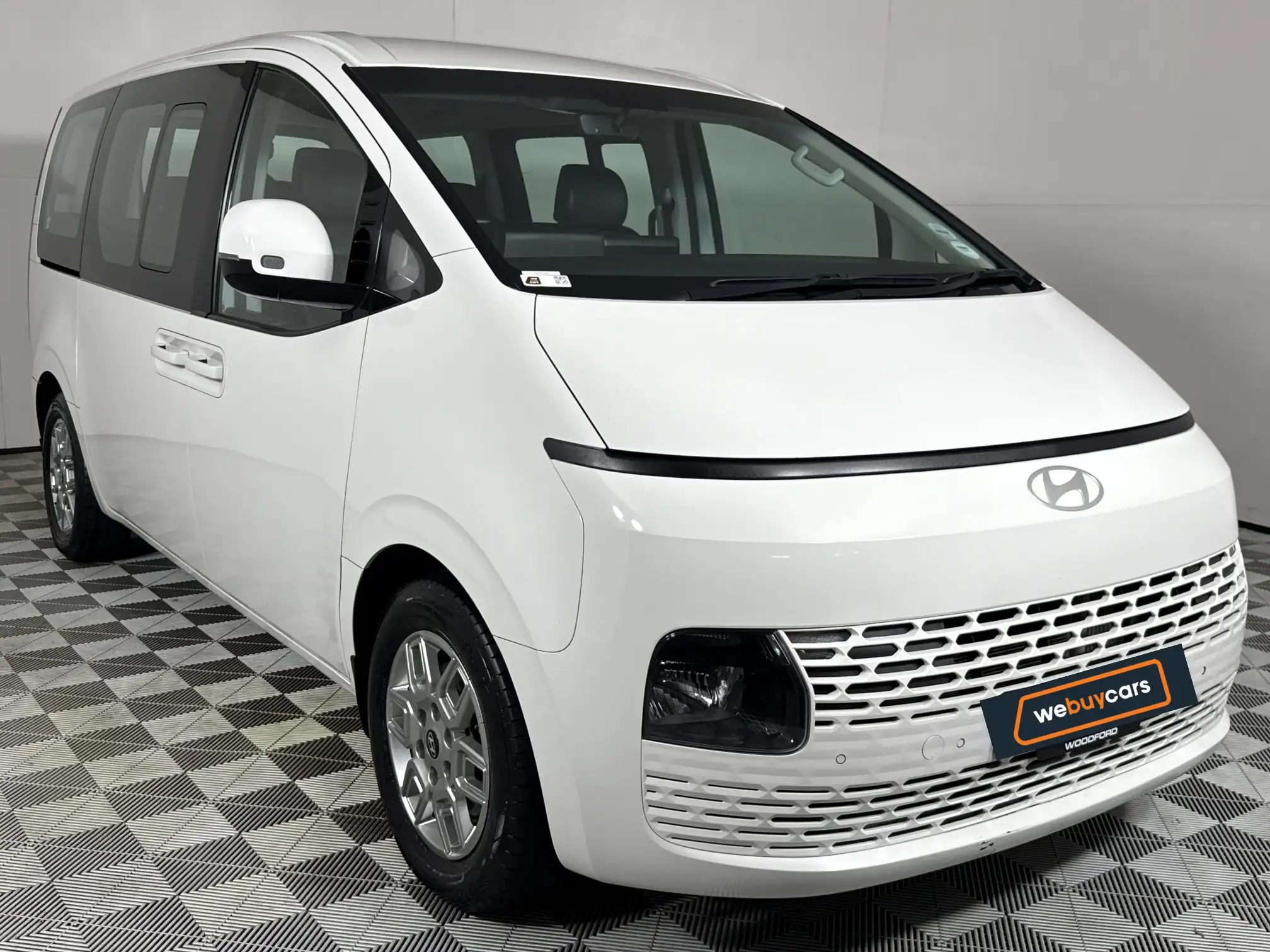 Hyundai Staria