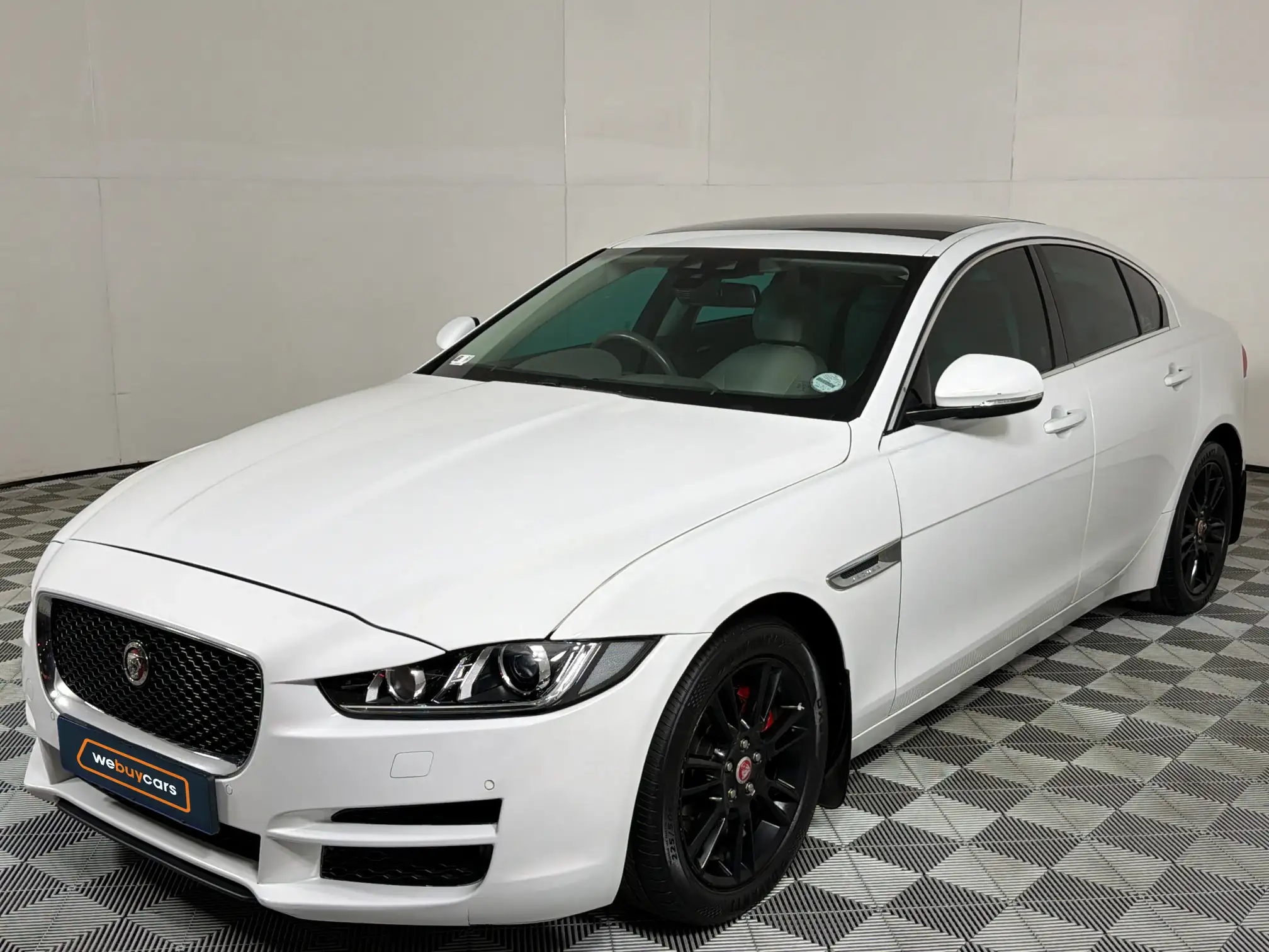 2017 Jaguar XE