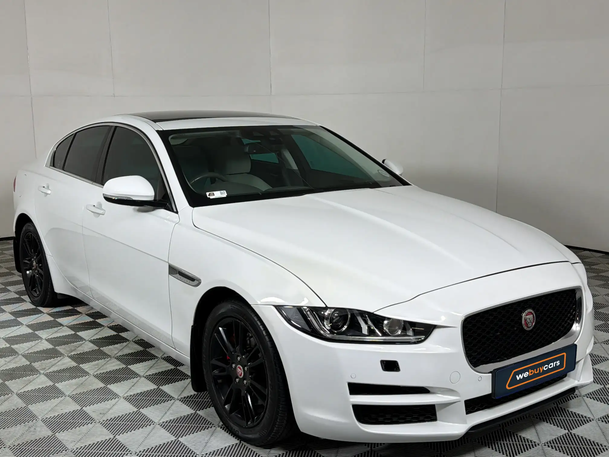 Jaguar XE