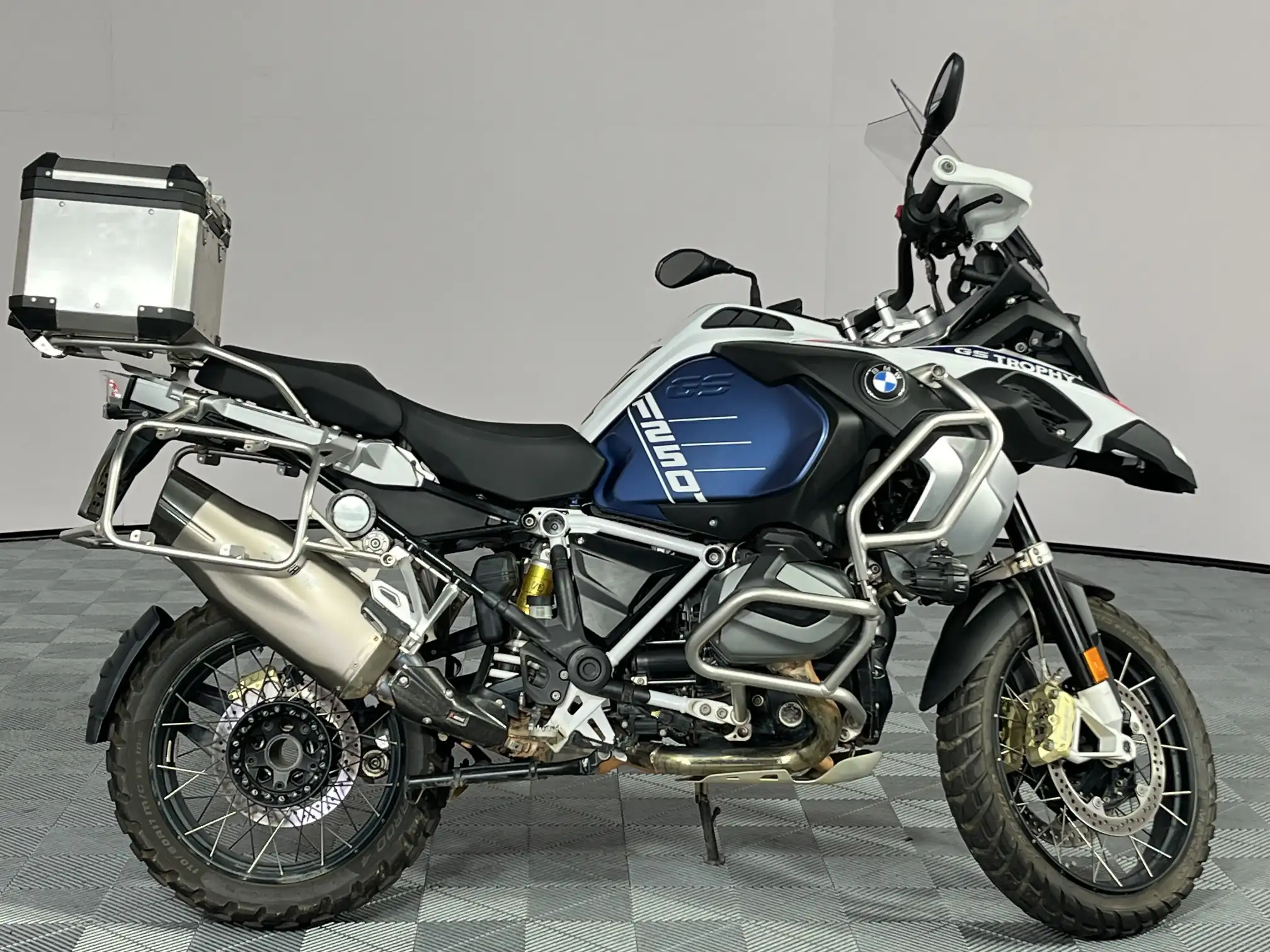 BMW R Series
