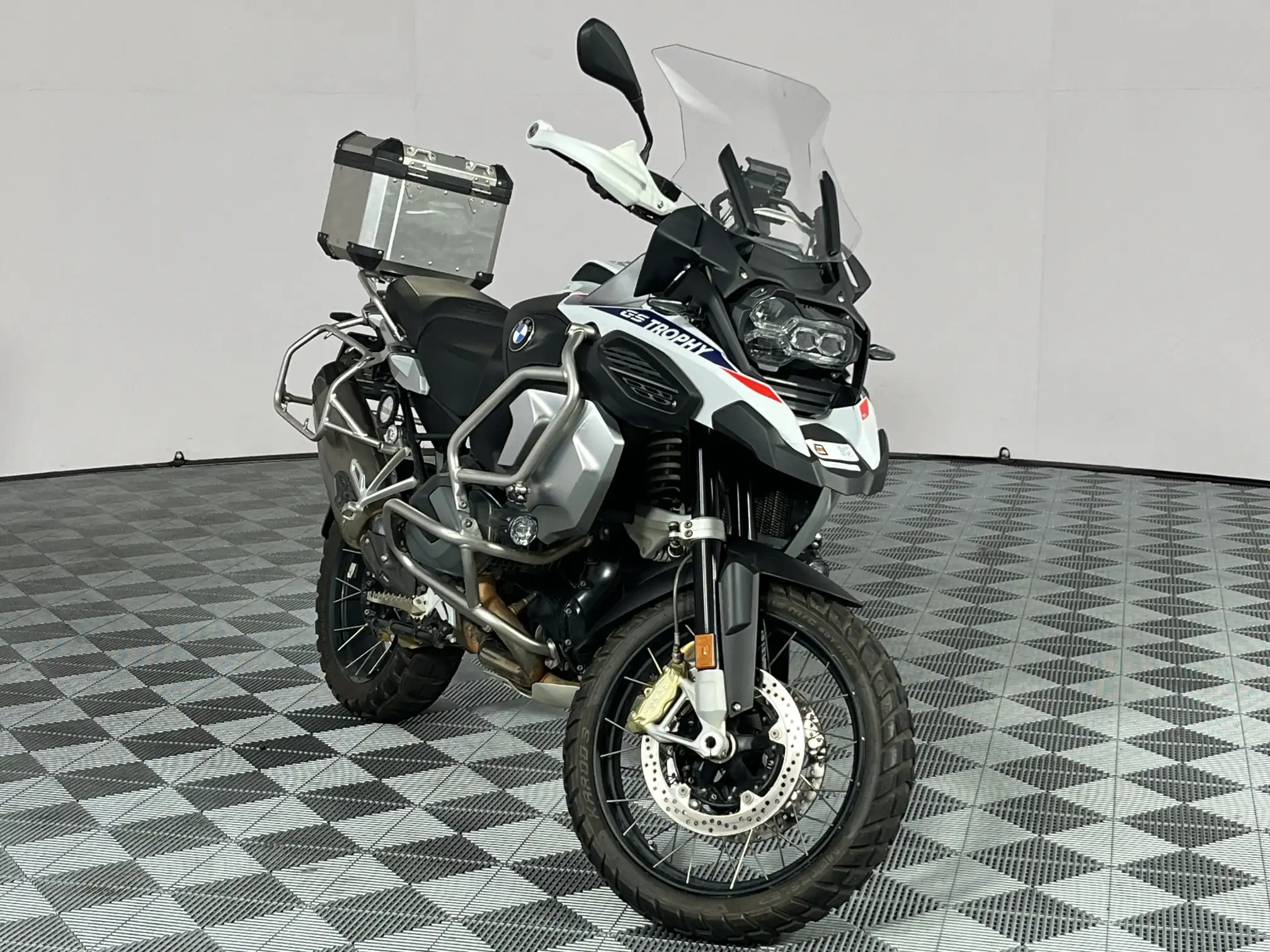 BMW R Series