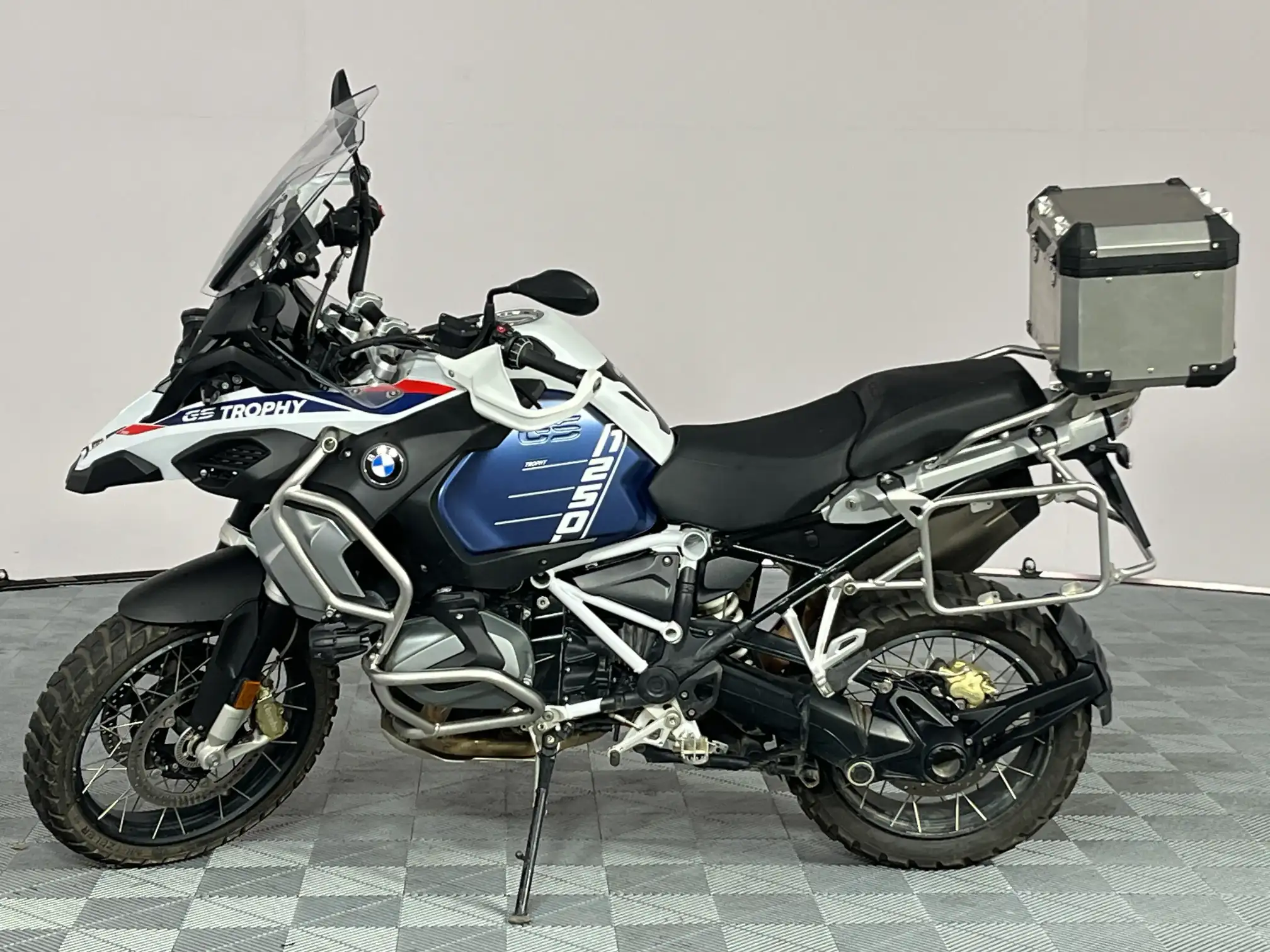 BMW R Series