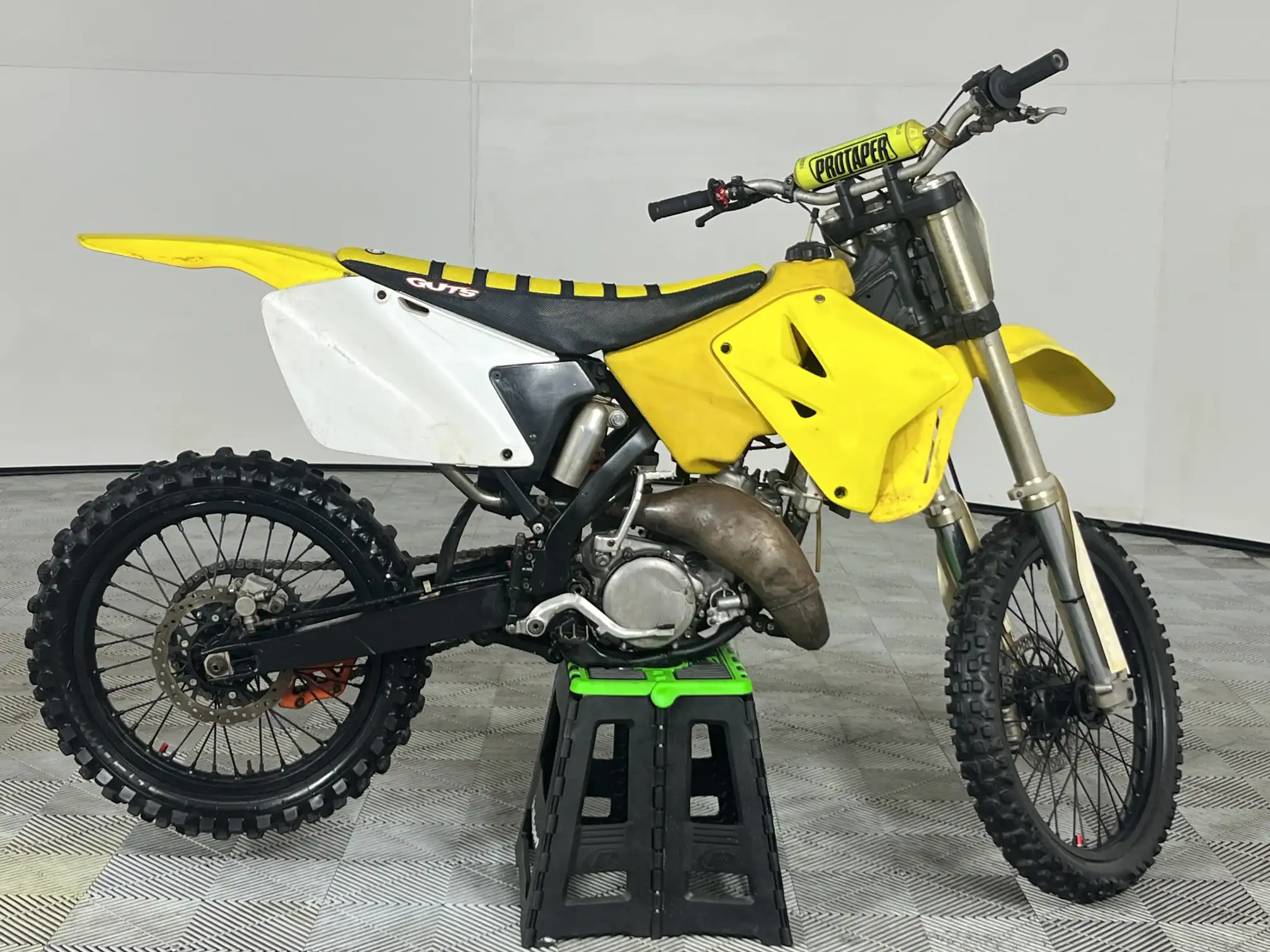 Suzuki RM