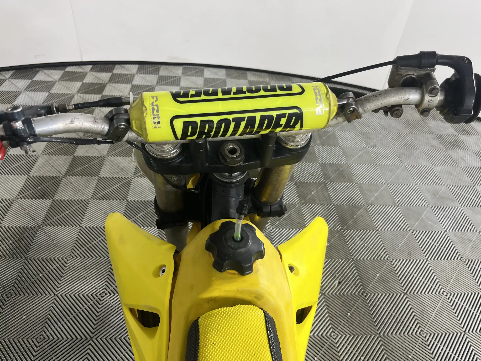 Suzuki RM