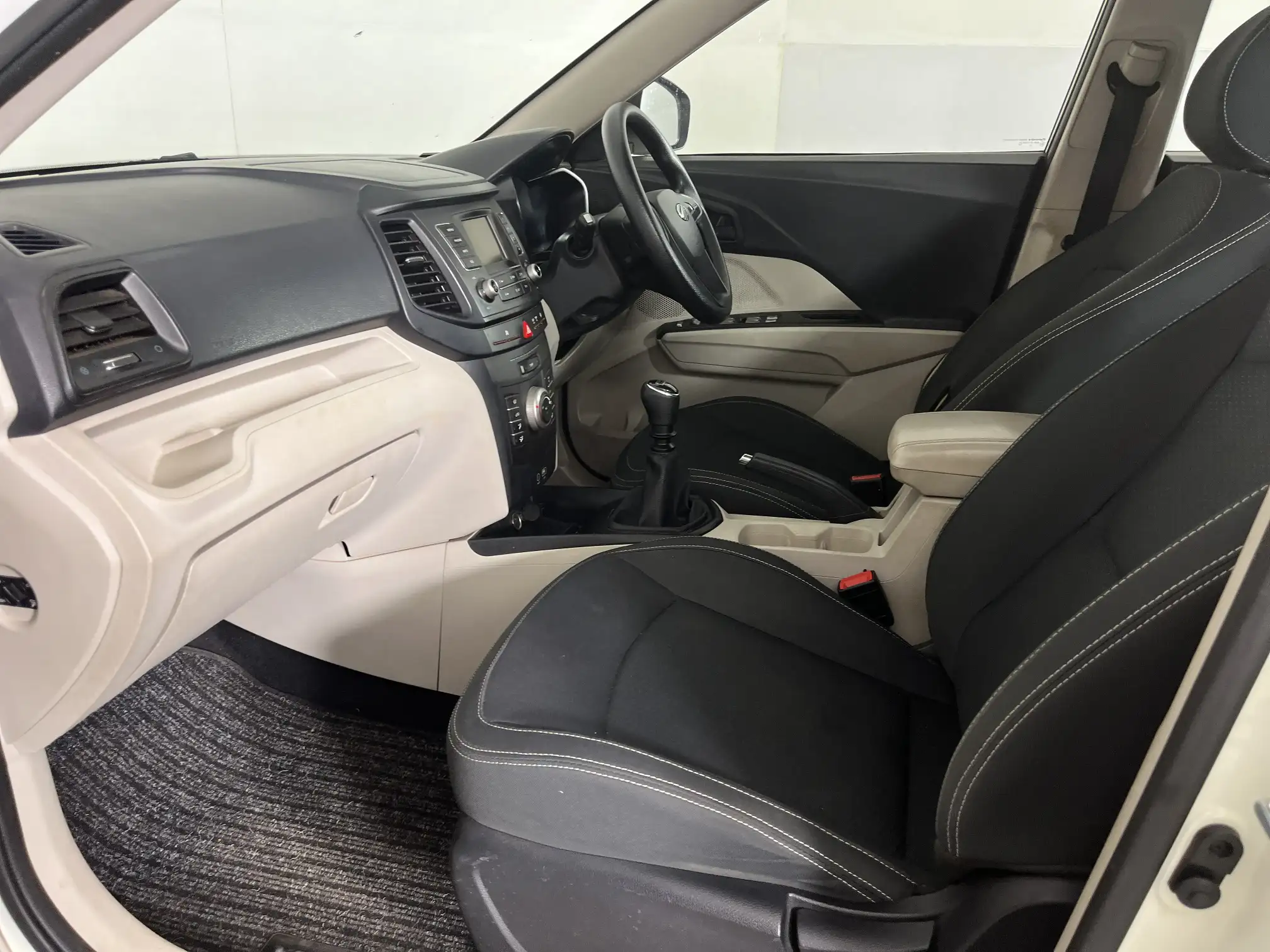 Mahindra Xuv300