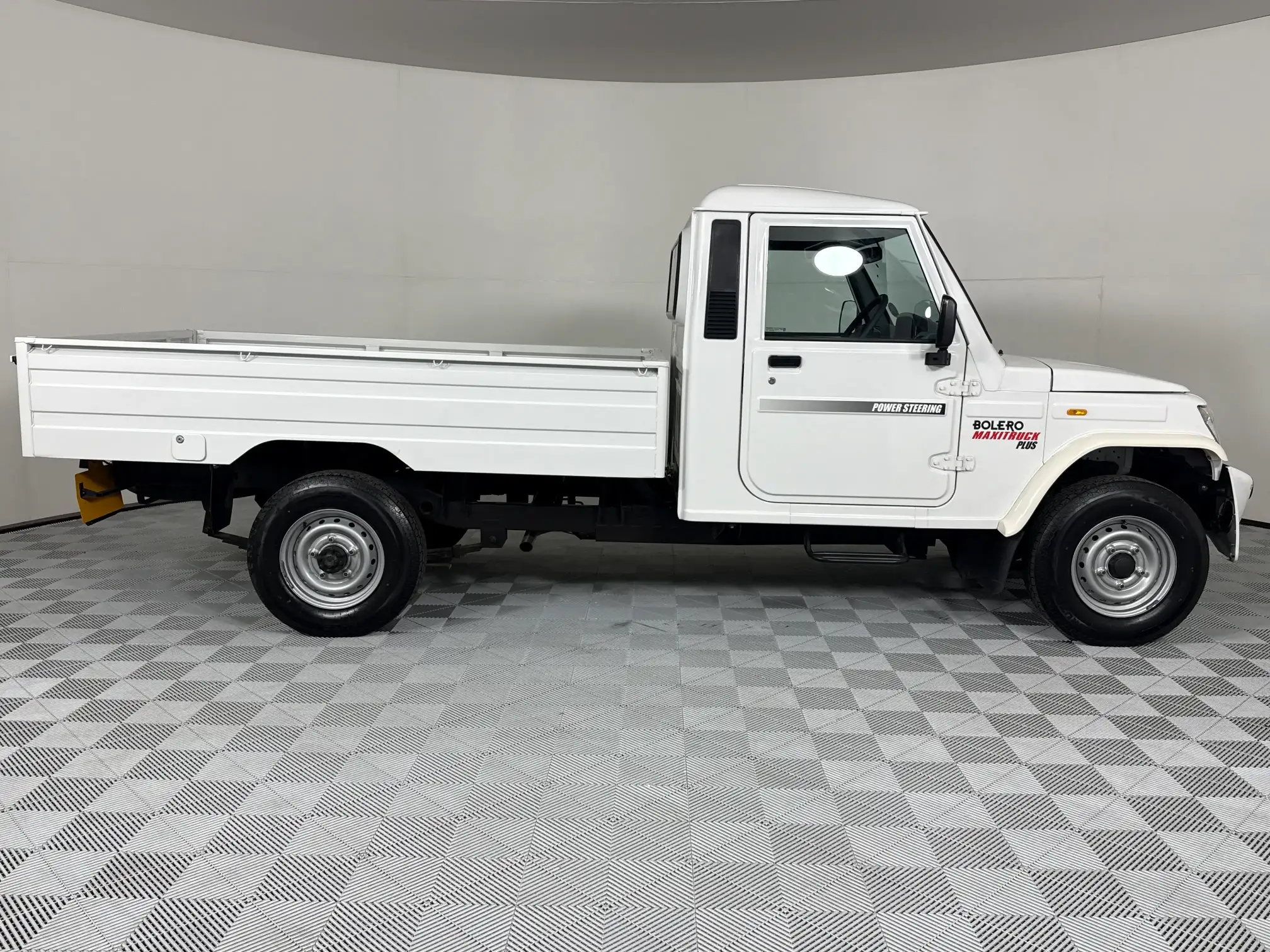 Mahindra Bolero