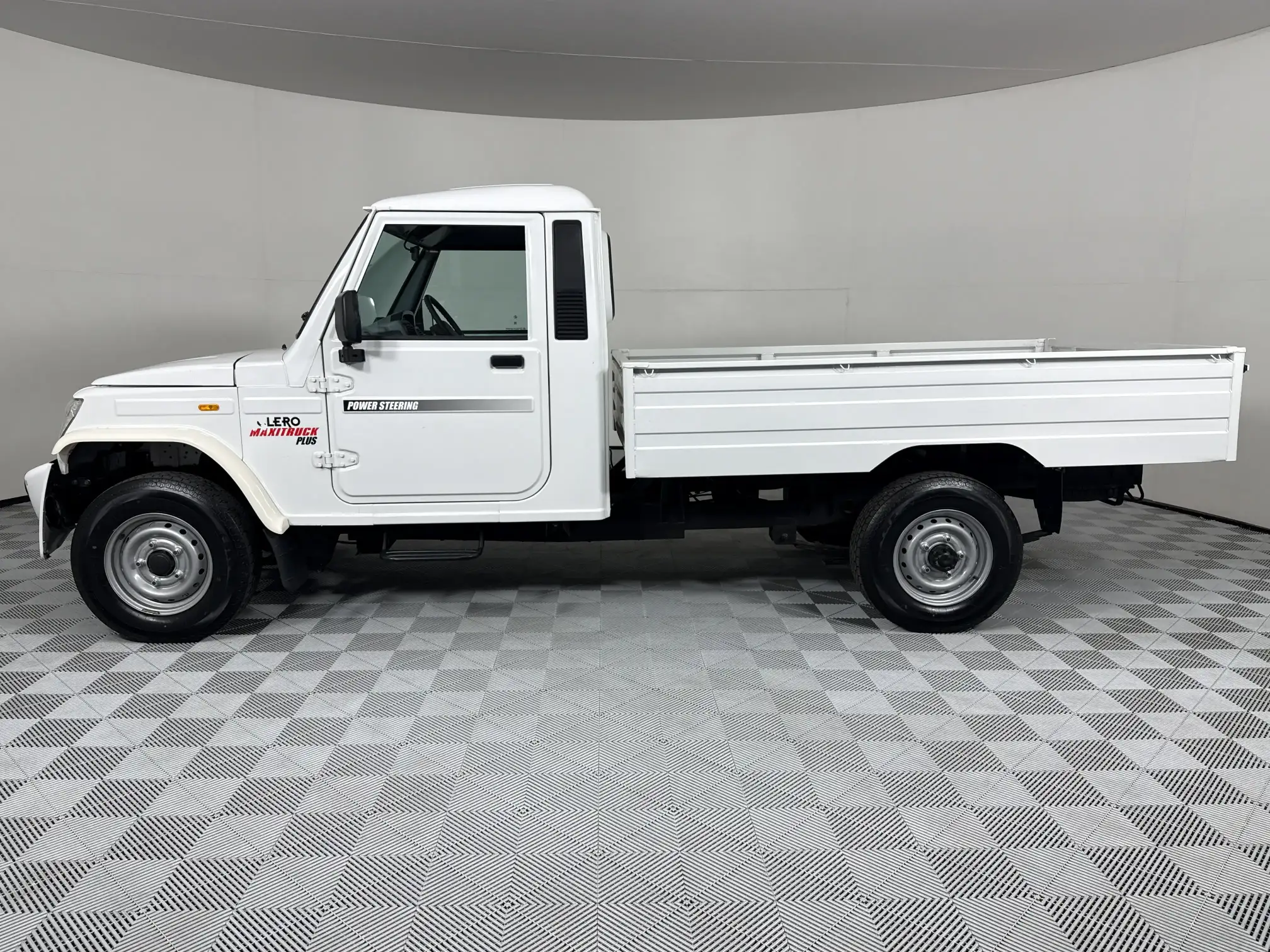 Mahindra Bolero