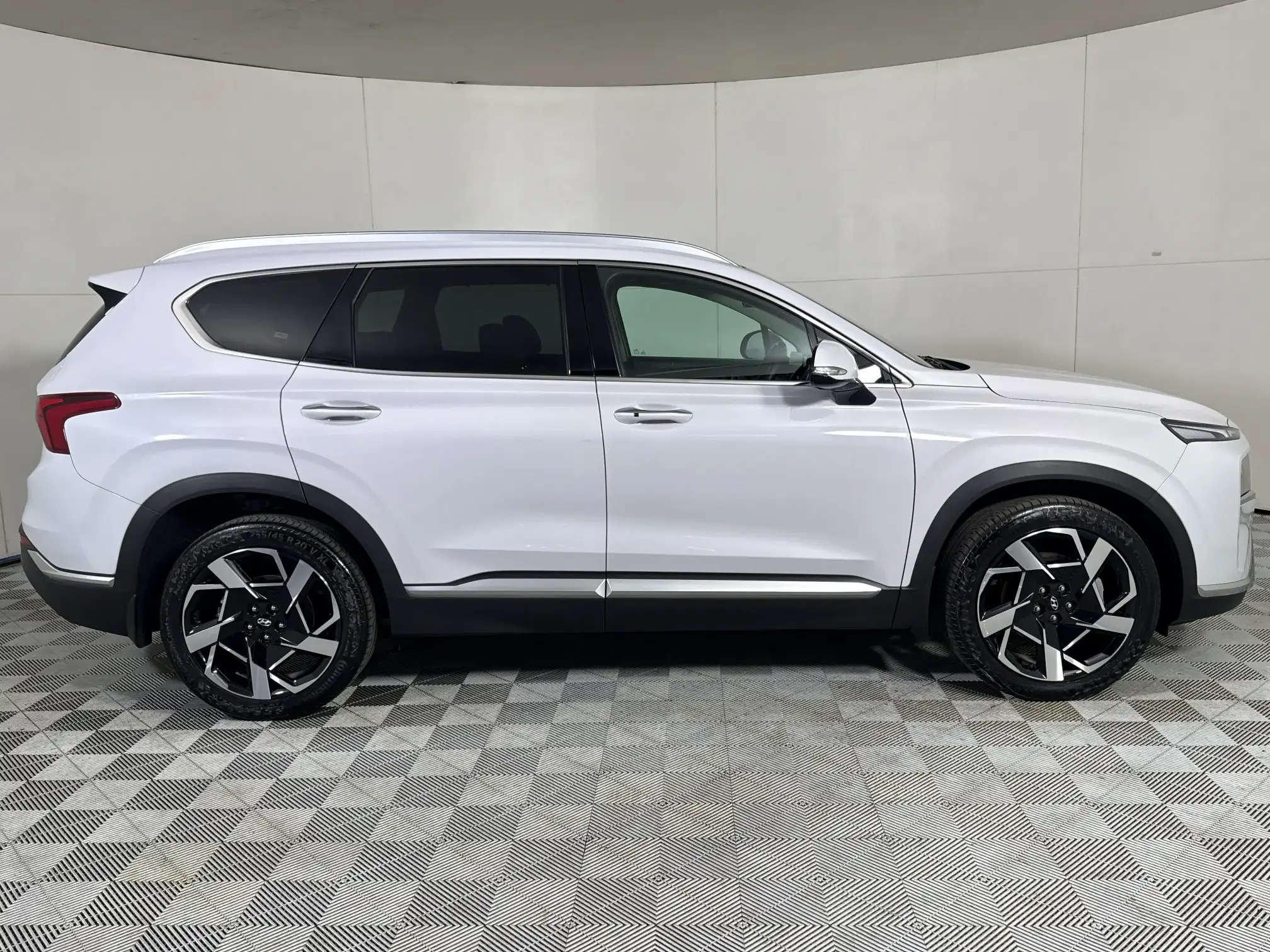 Hyundai Santa-FE