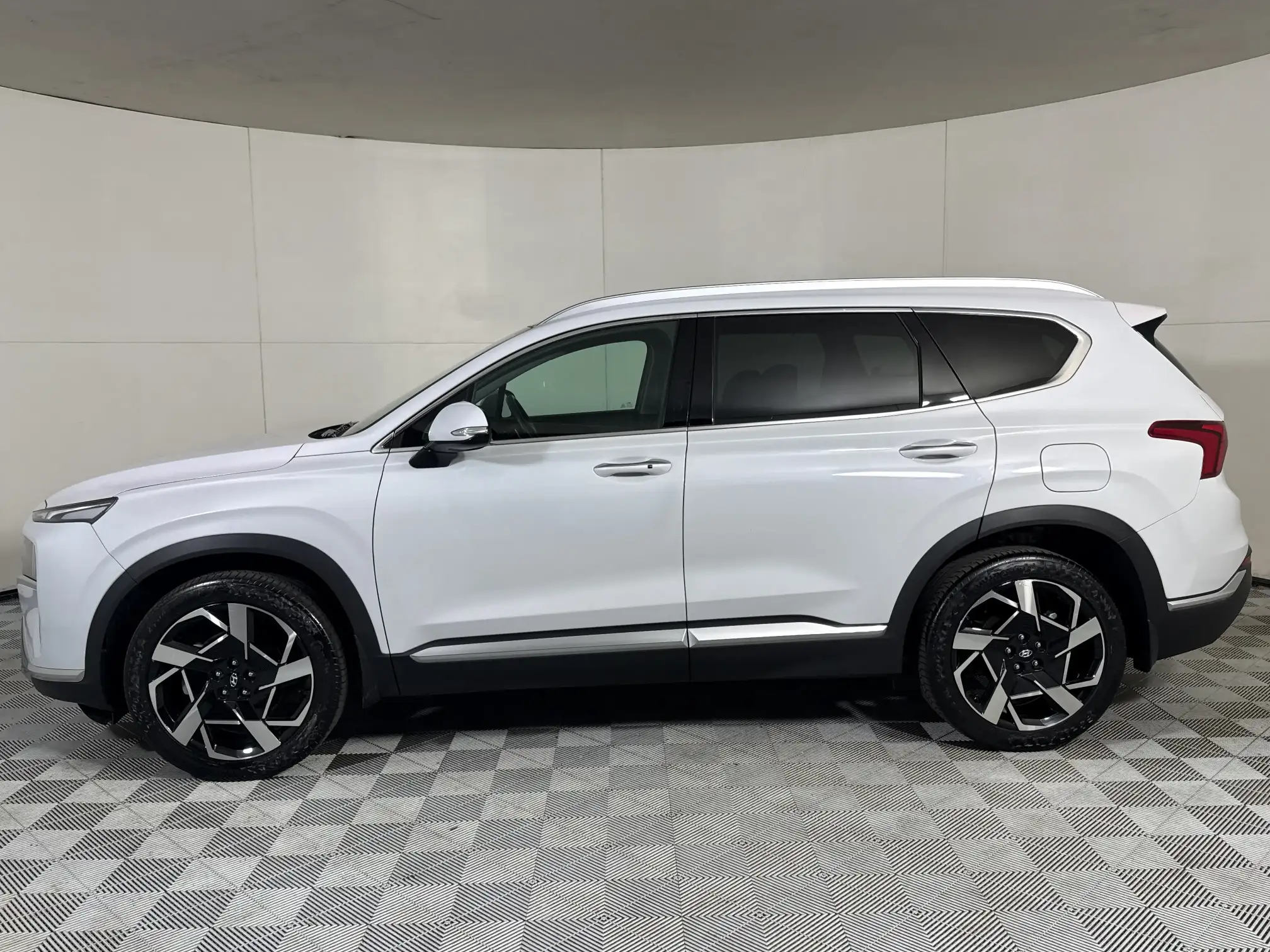 Hyundai Santa-FE