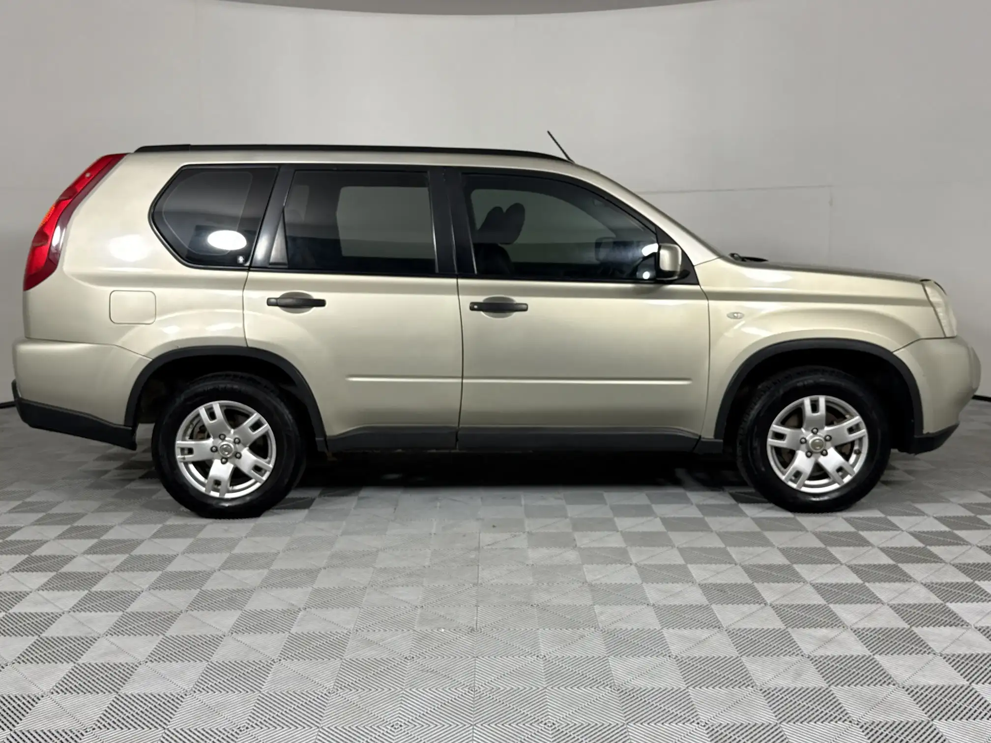 Nissan X Trail