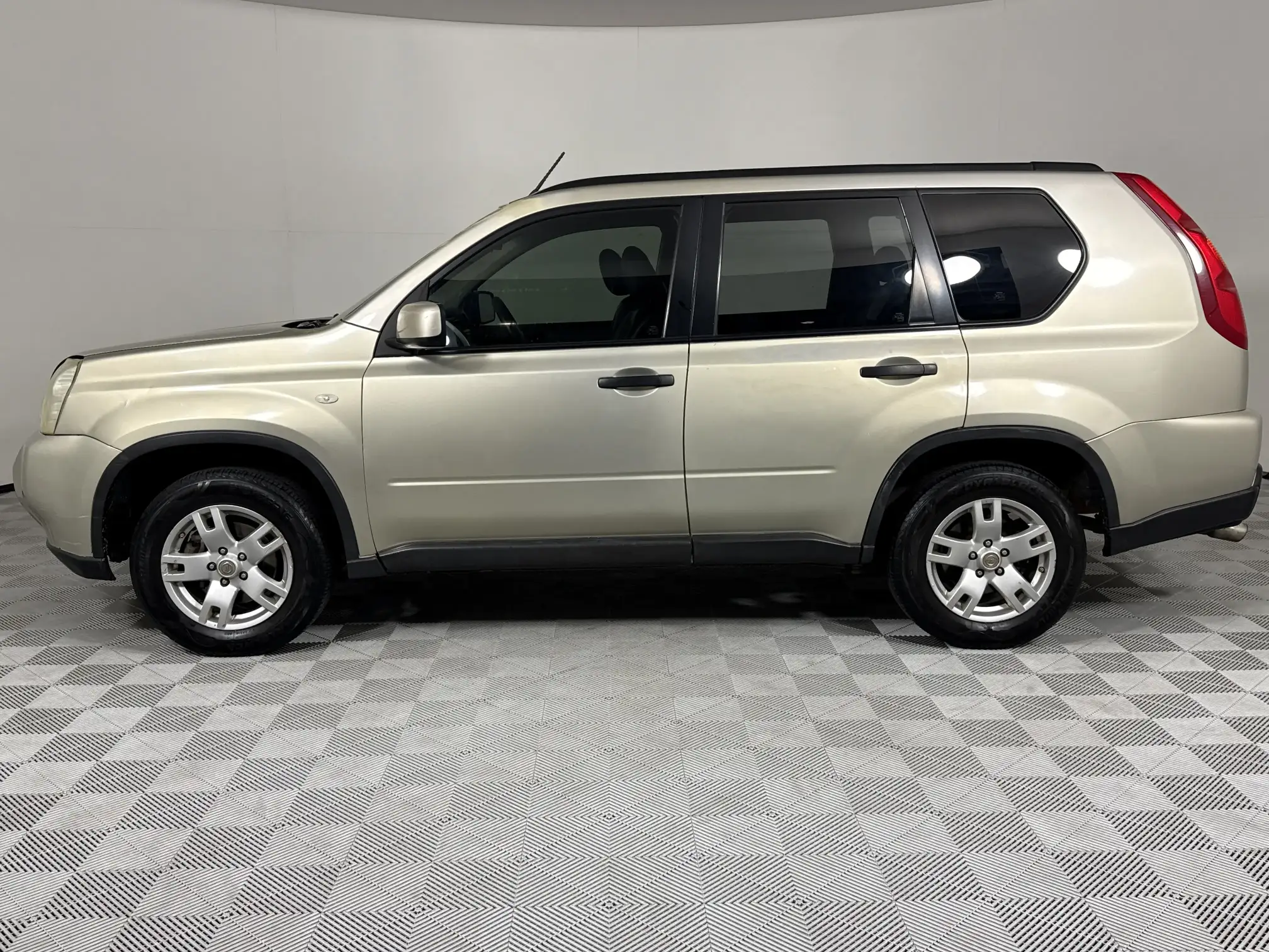Nissan X Trail
