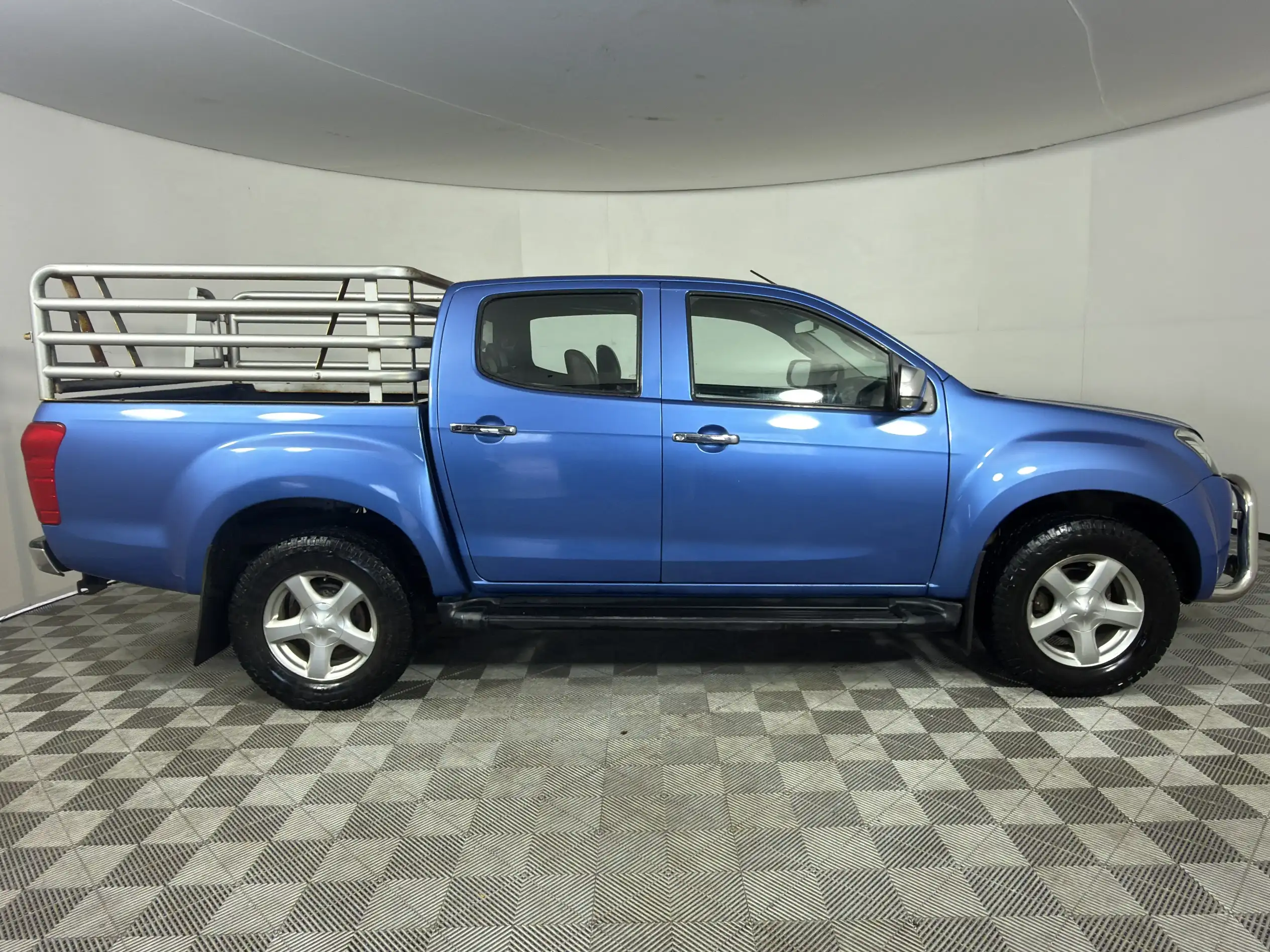 Isuzu KB