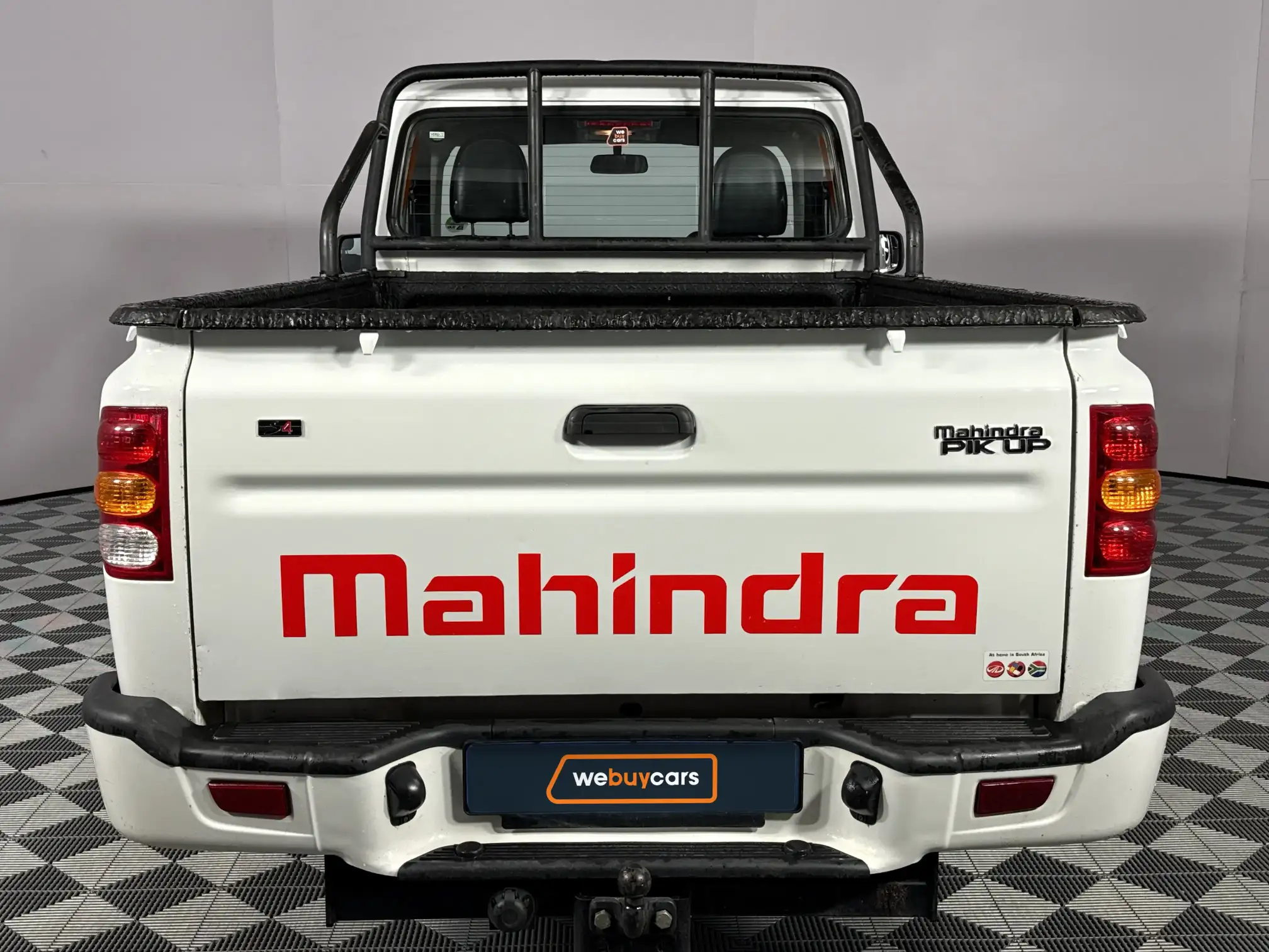 Mahindra PIK UP