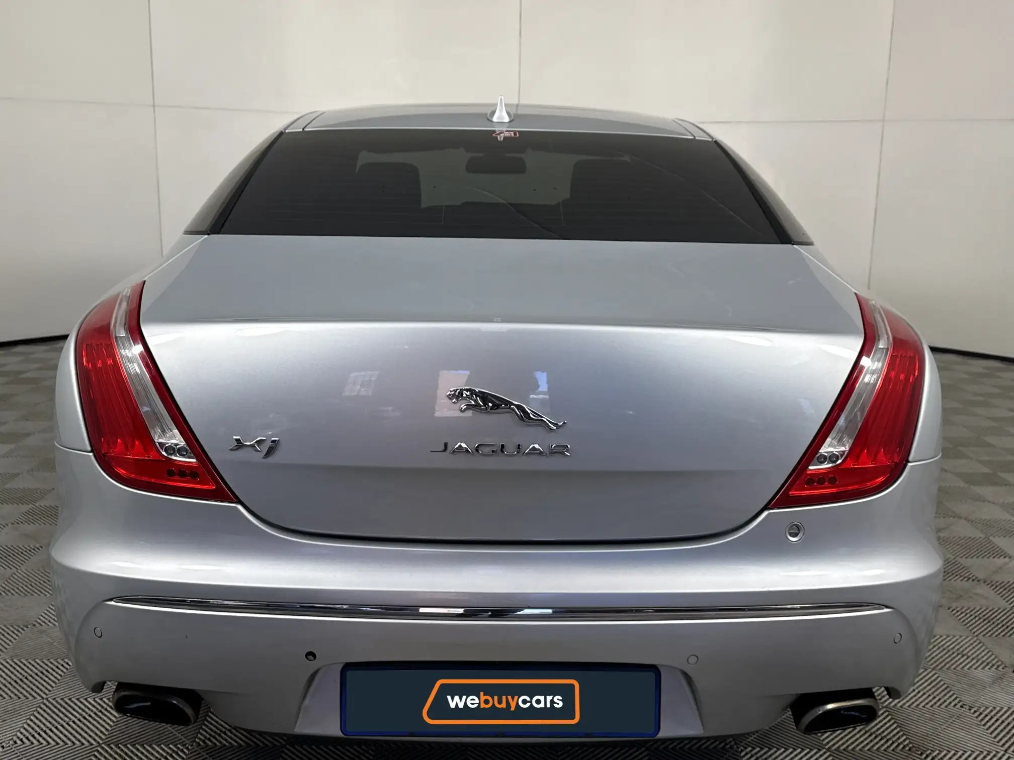 Jaguar XJ