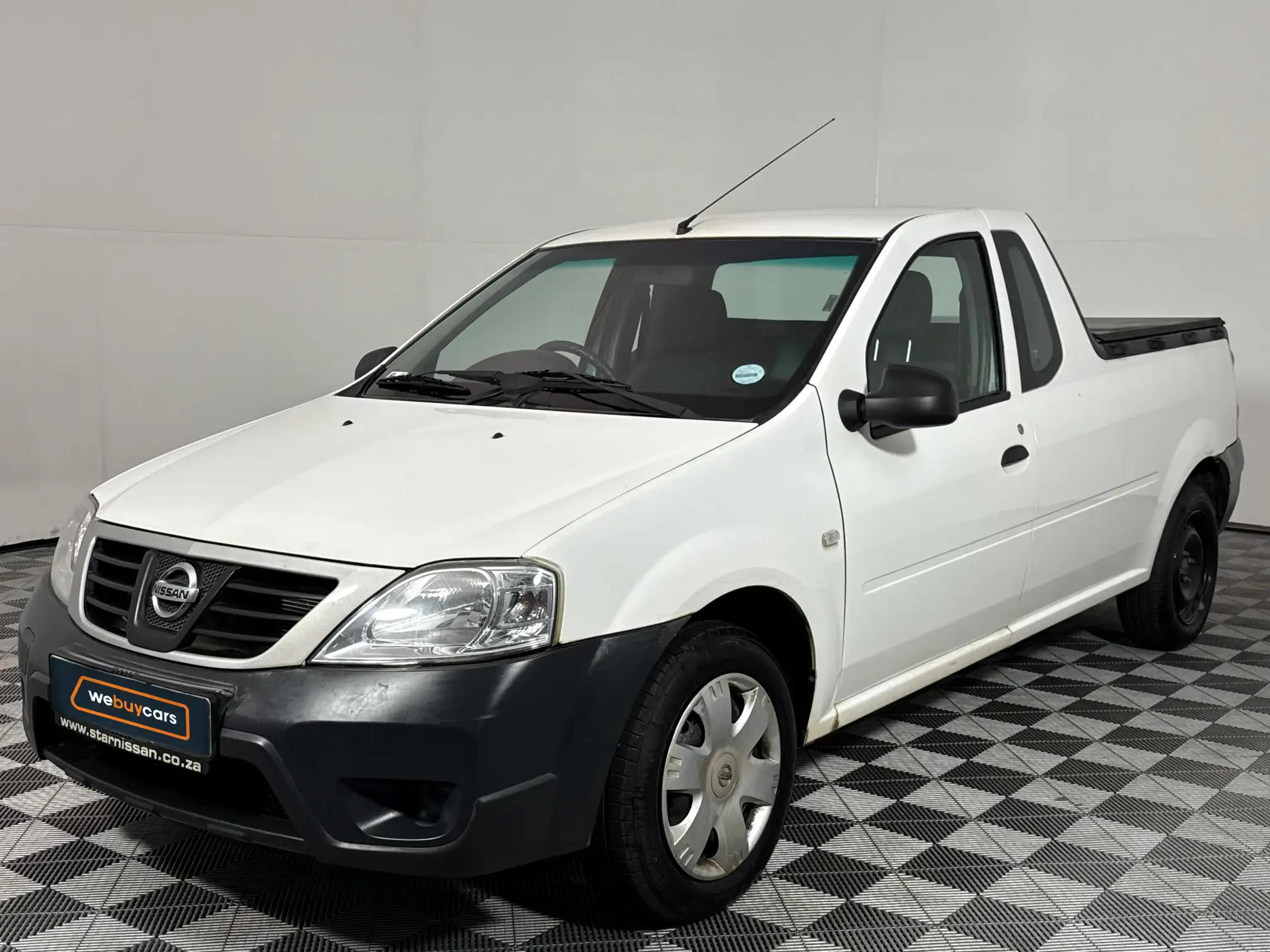 2019 Nissan NP200