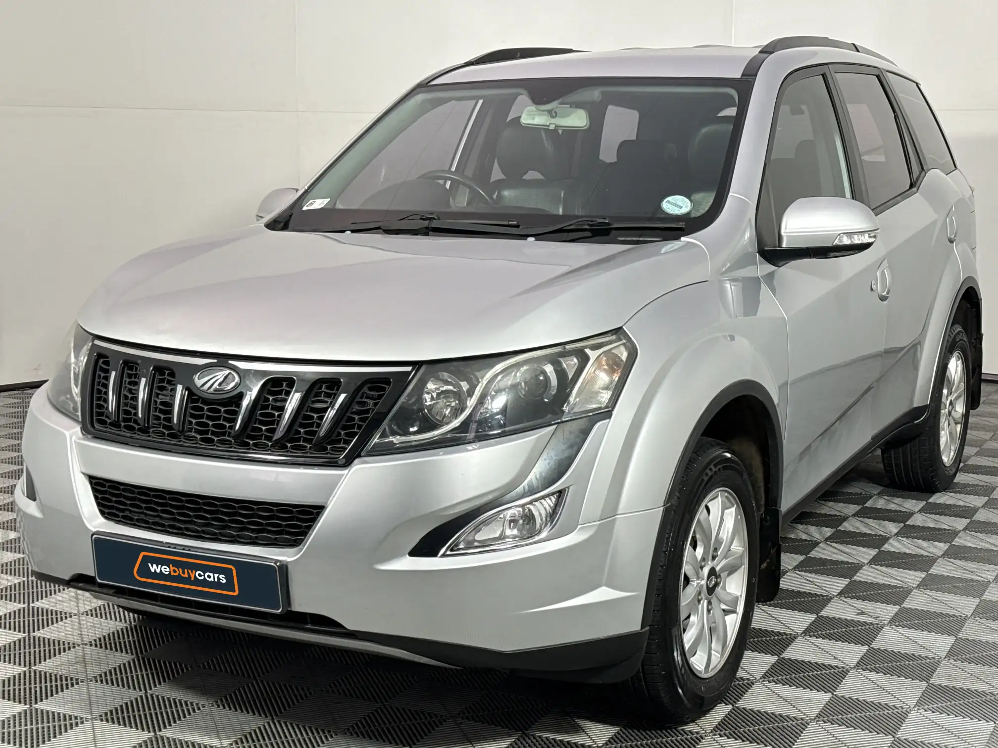 2016 Mahindra XUV