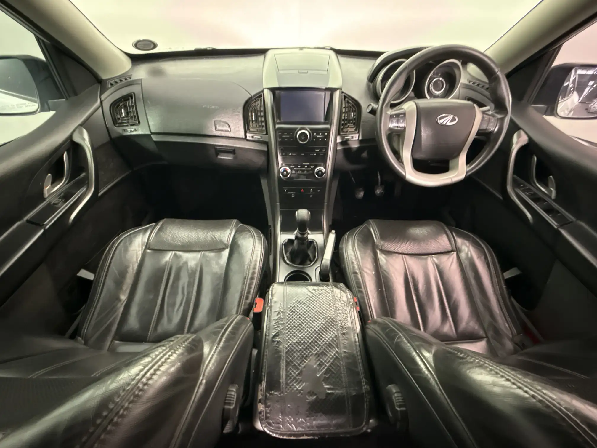 Mahindra XUV