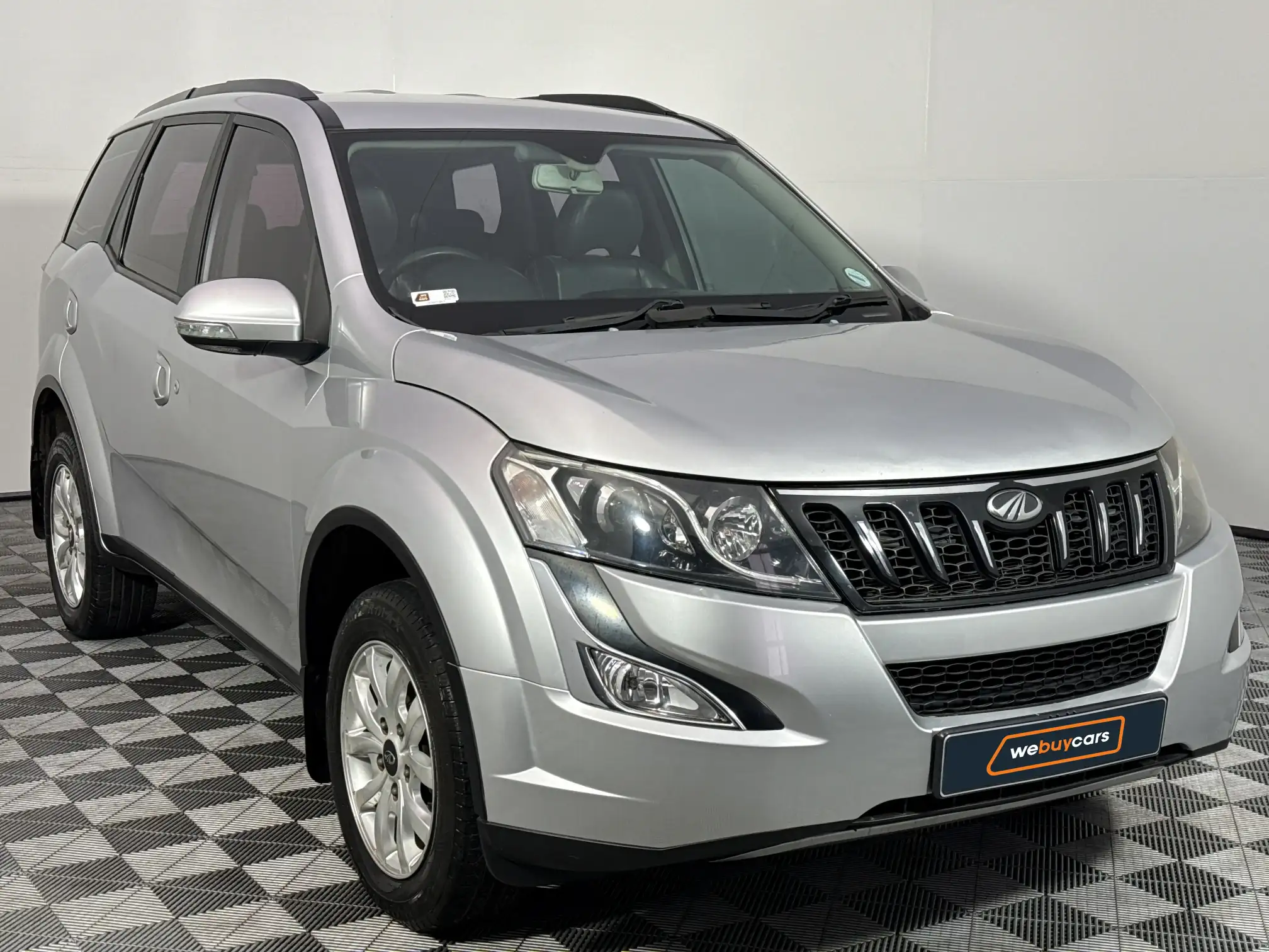 Mahindra XUV