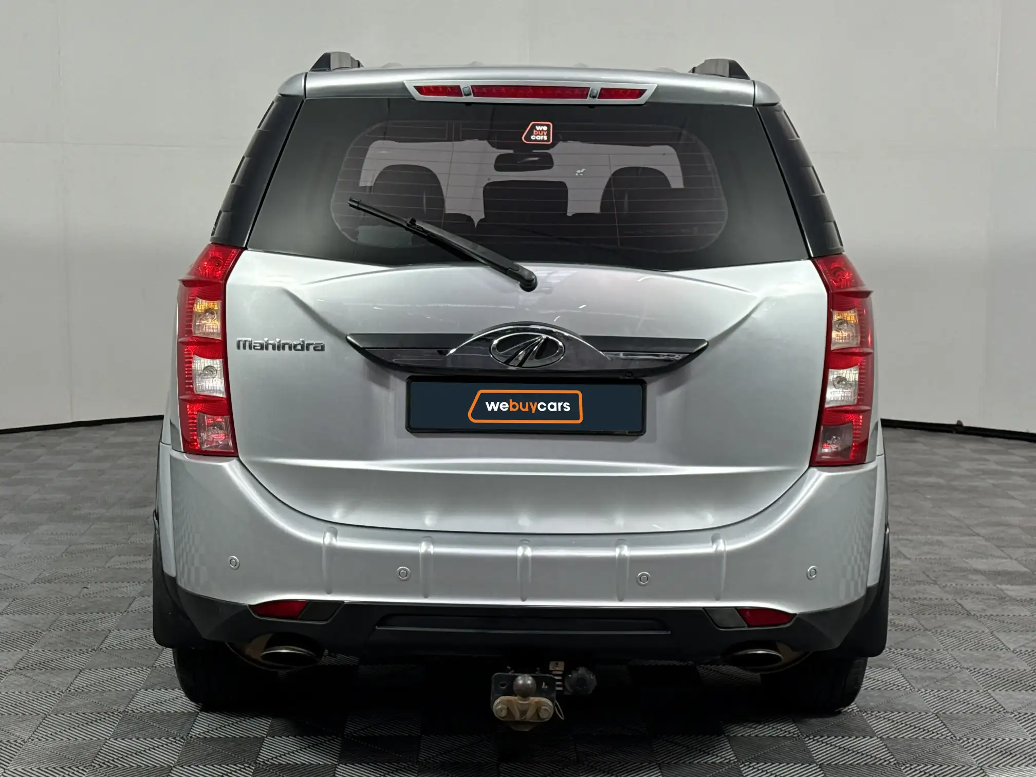 Mahindra XUV