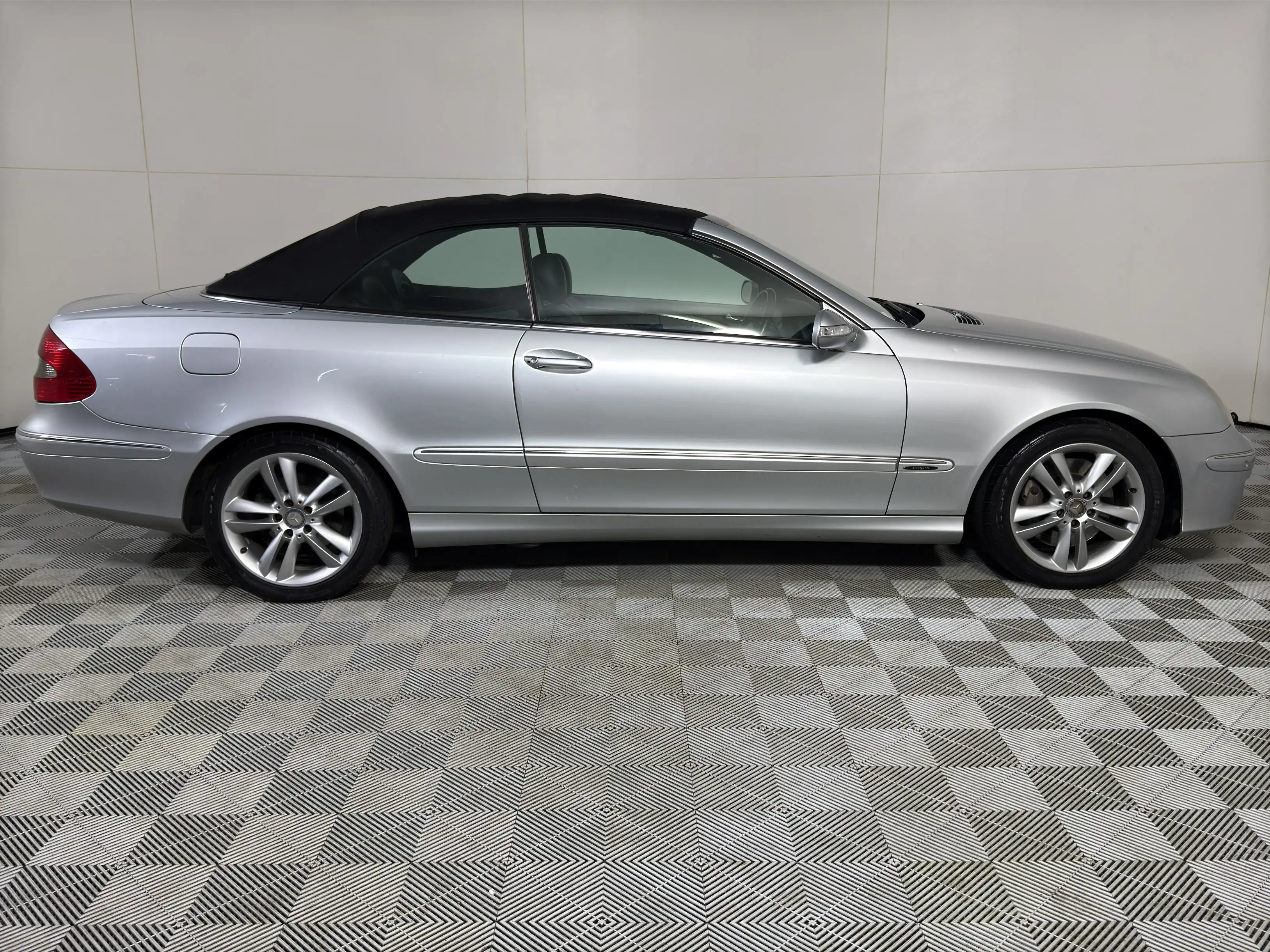 Mercedes-Benz CLK Class Cabriolet