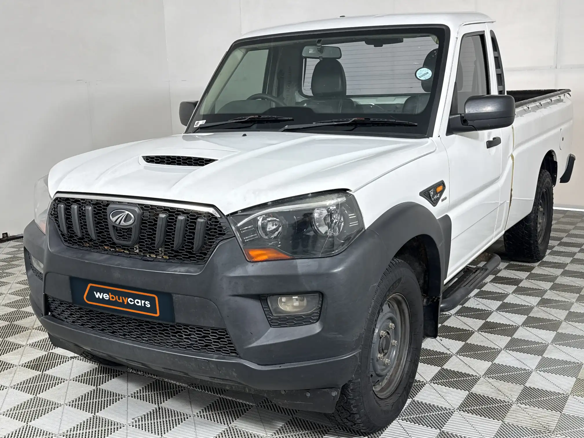 2020 Mahindra PIK UP
