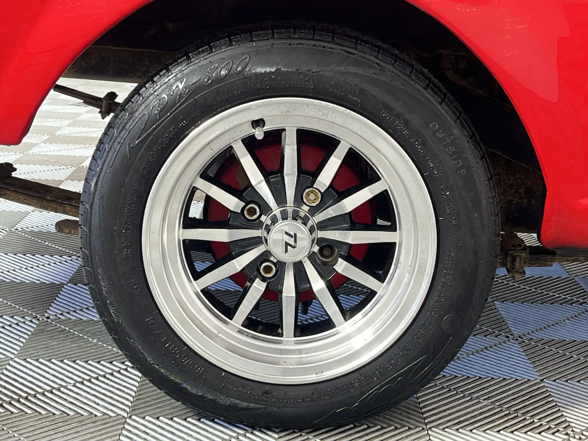 Nissan 1400