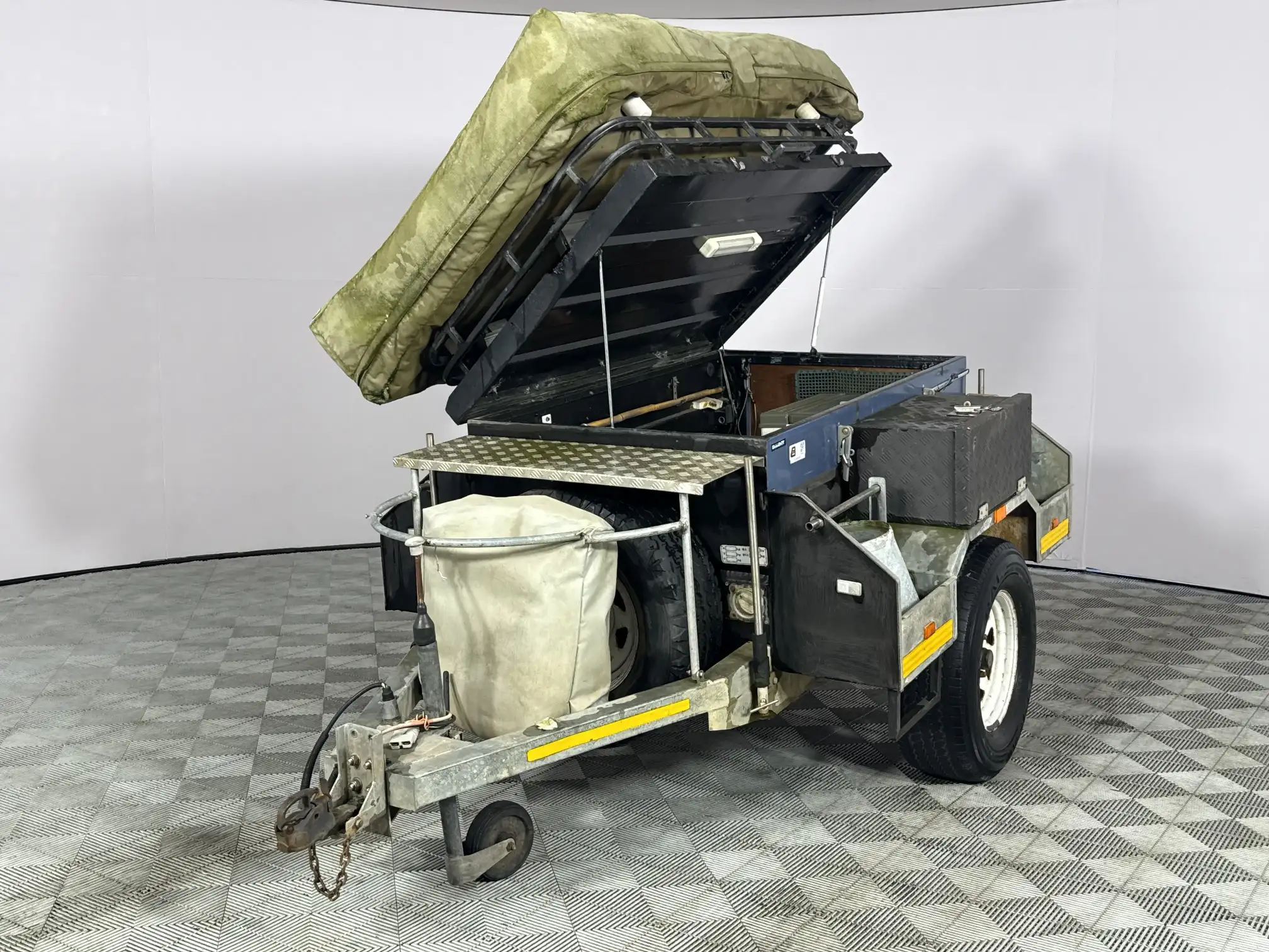 2000 Custom Camping