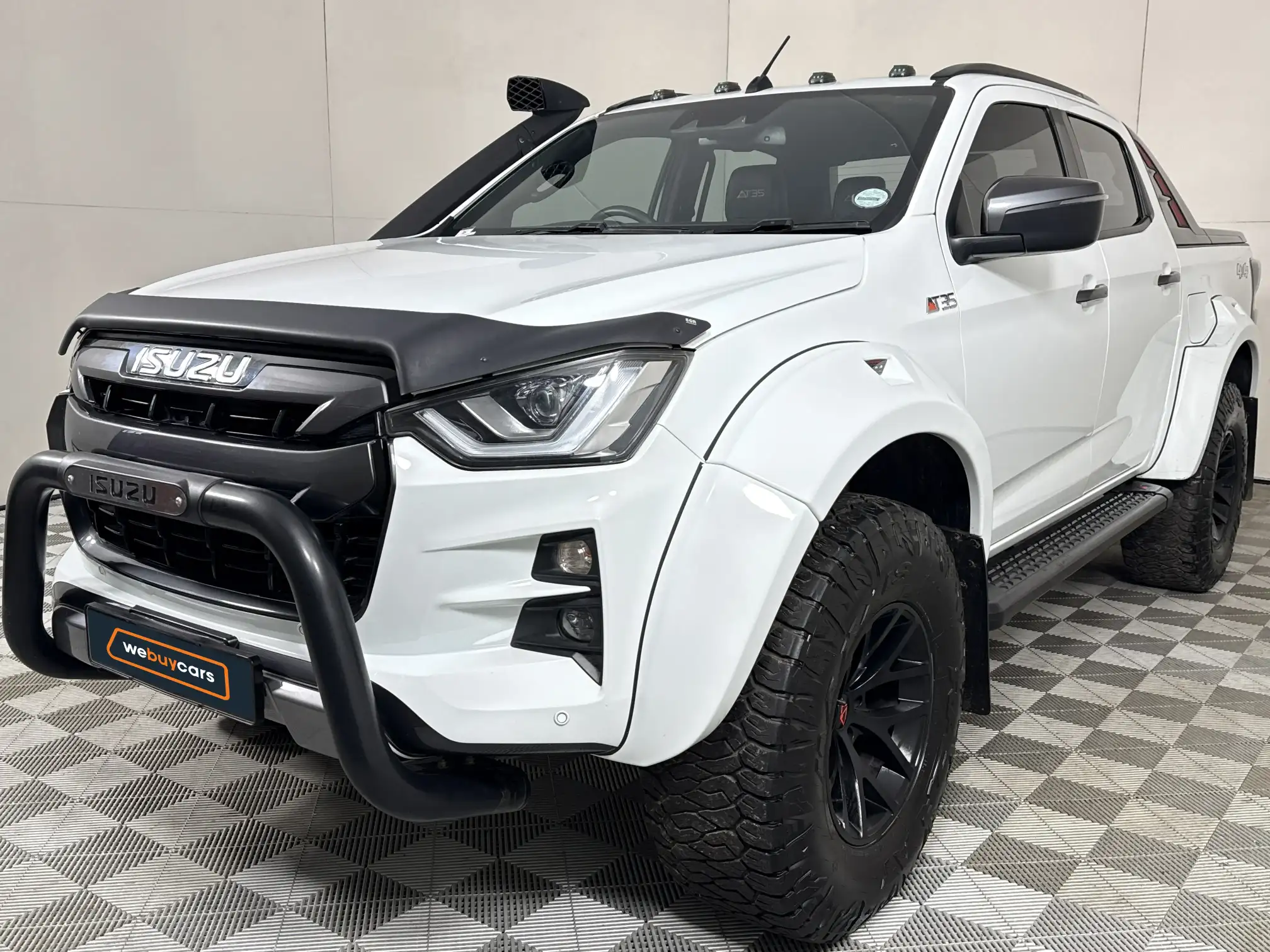 2025 Isuzu D-MAX