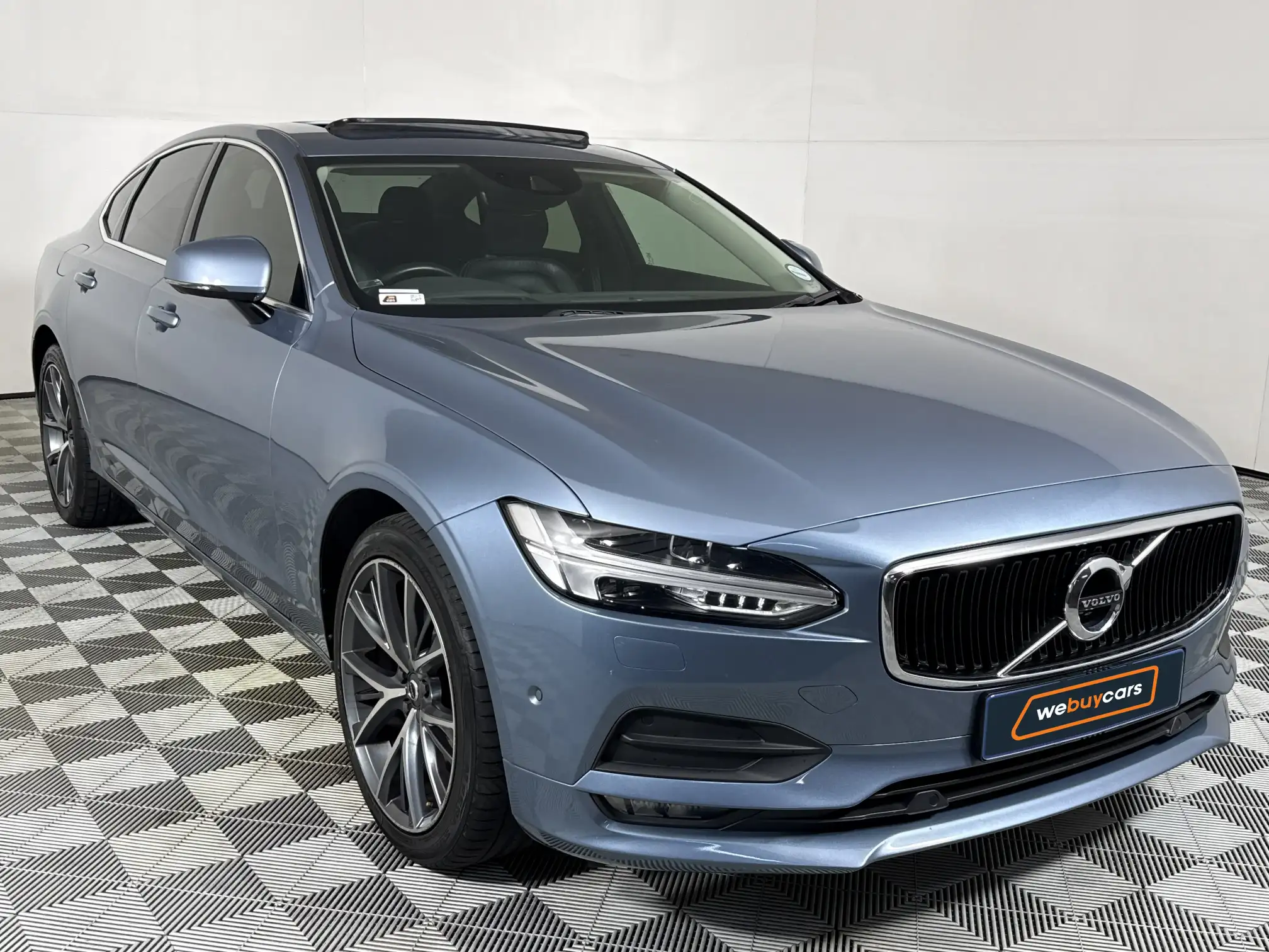 Volvo S90