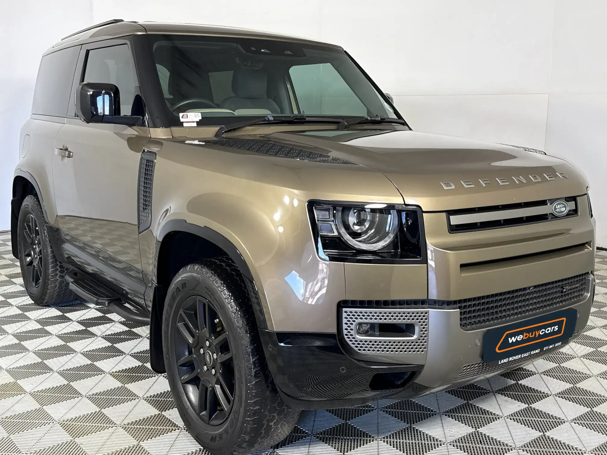 Land Rover Defender 90