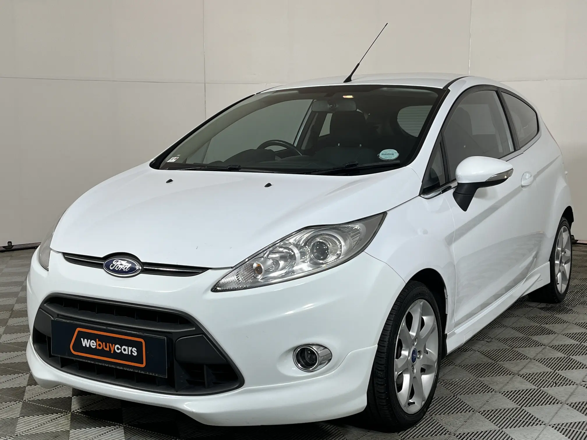 2012 Ford Fiesta 1.6i Titanium 3-Door
