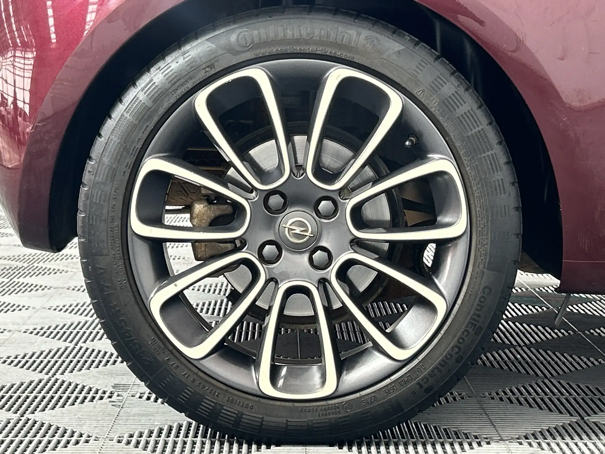 Opel Adam