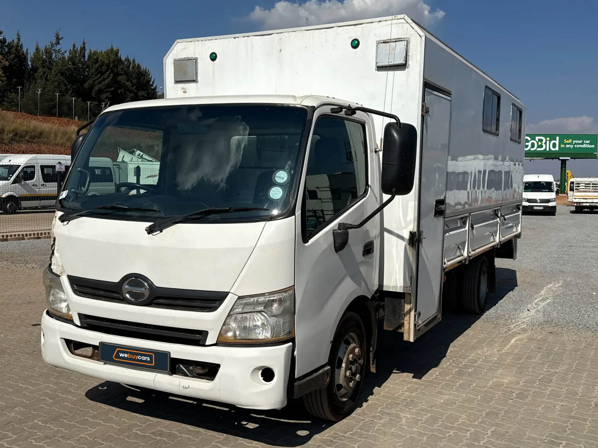 2020 Hino 300 Series