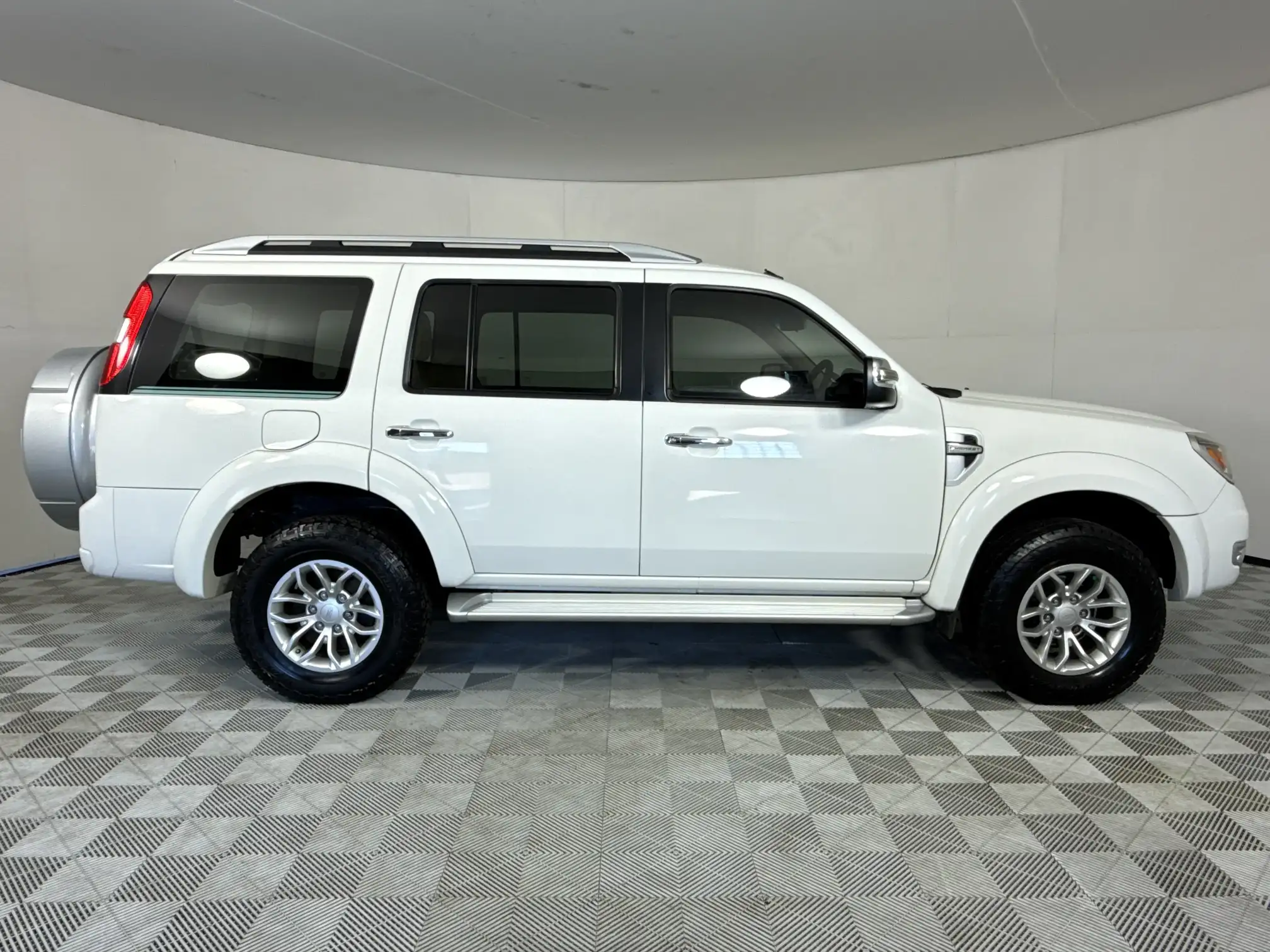 Ford Everest