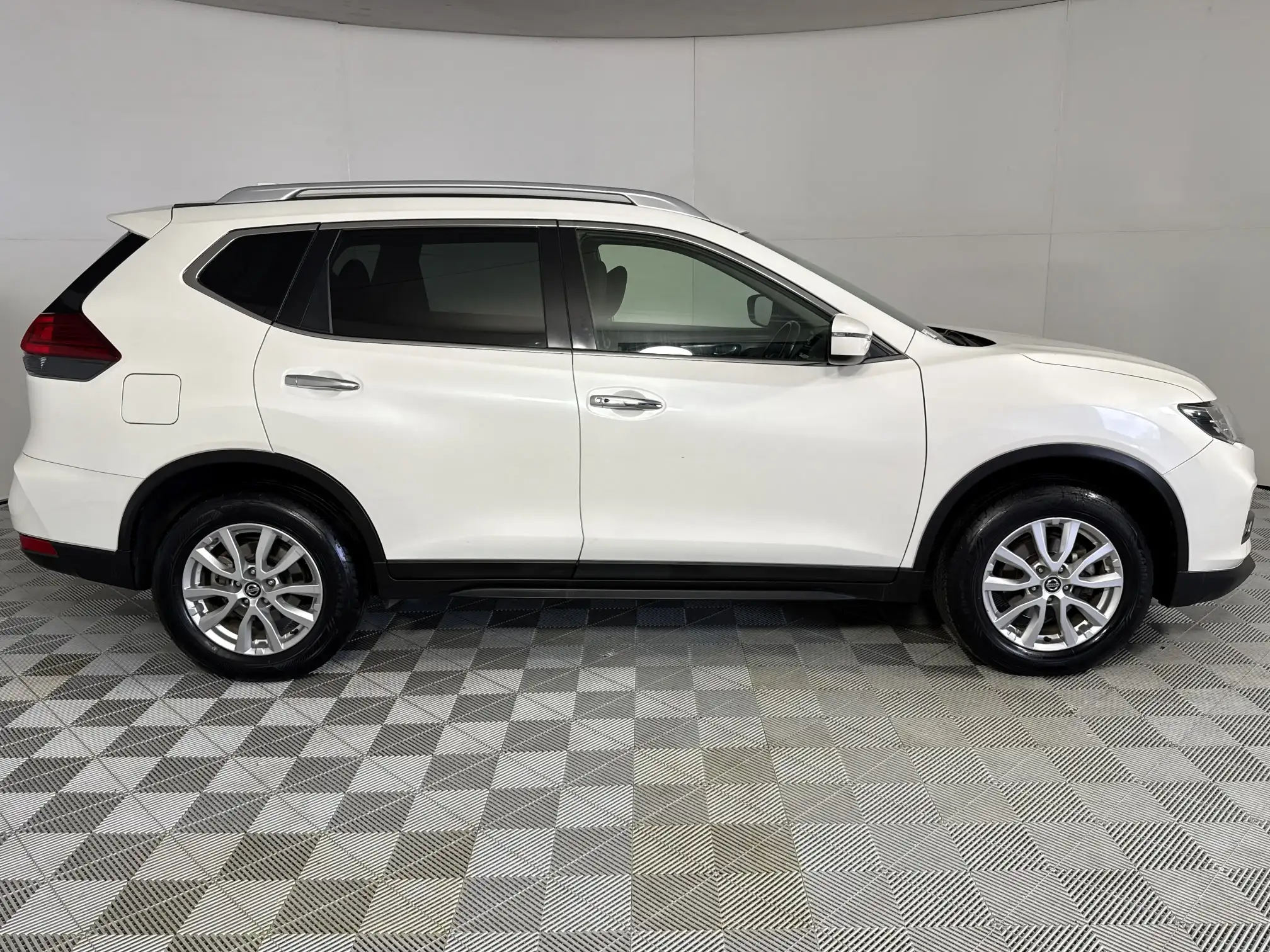 Nissan X Trail