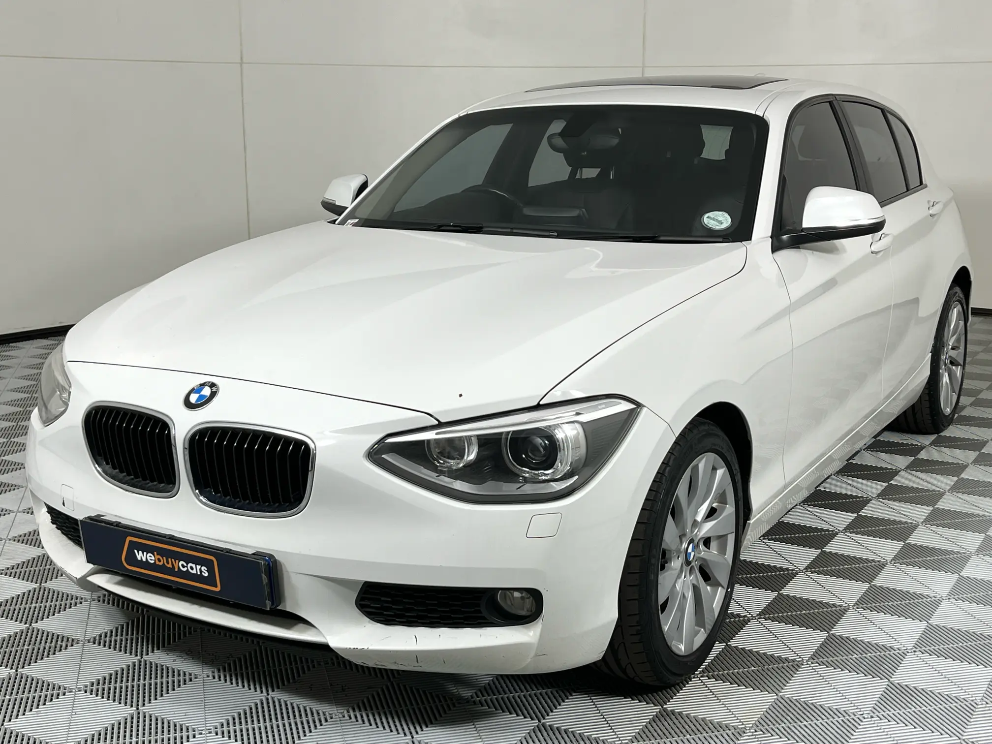 2014 BMW 1 Series 116i 5-Door (F20)