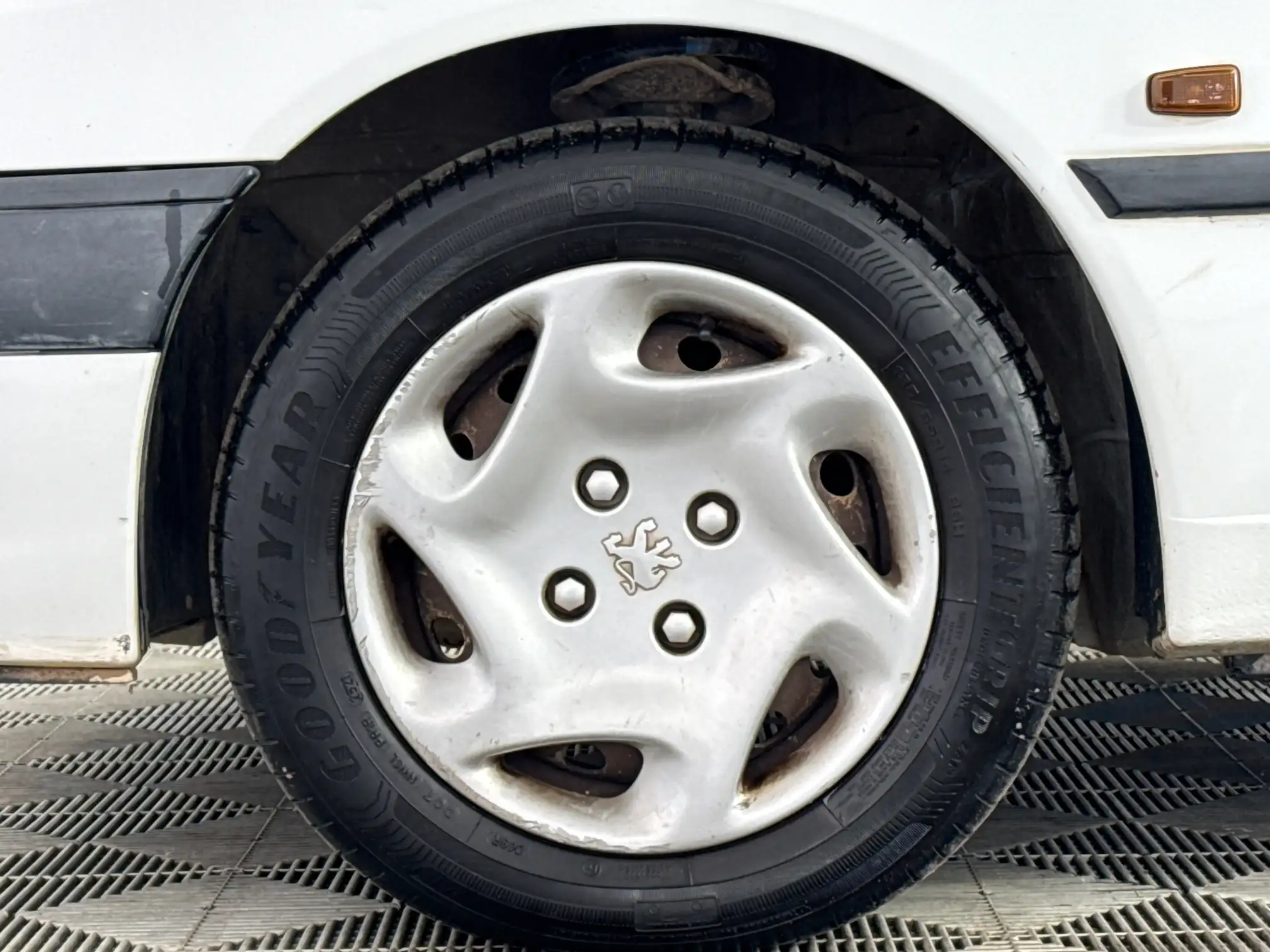 Peugeot 306