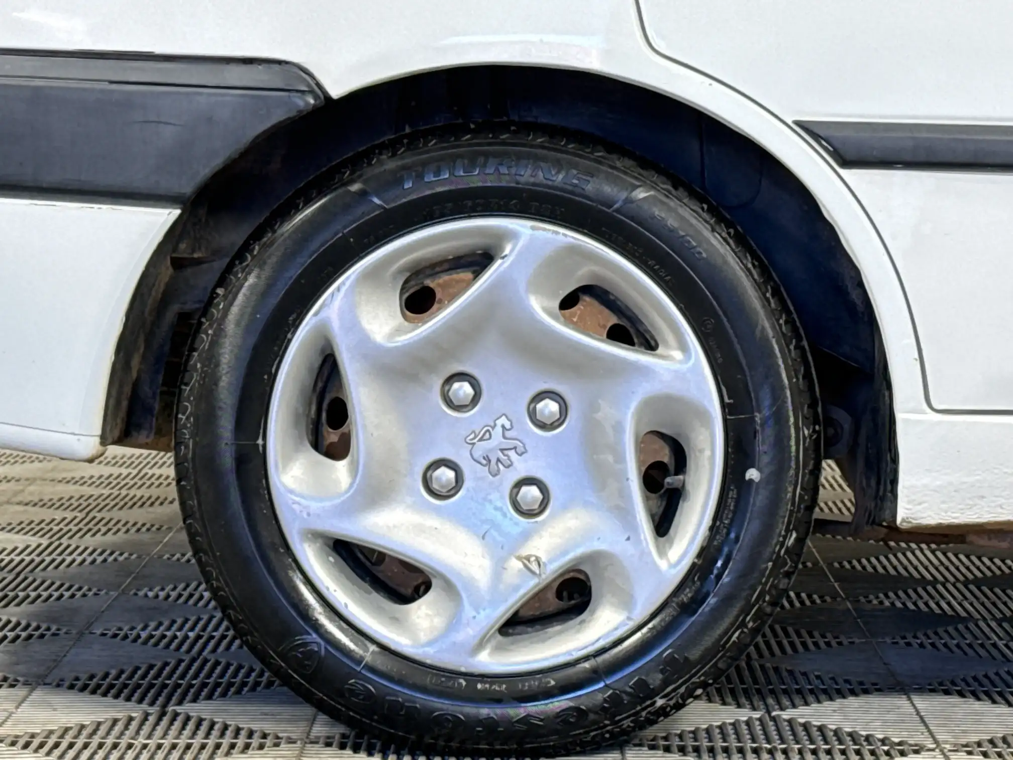 Peugeot 306