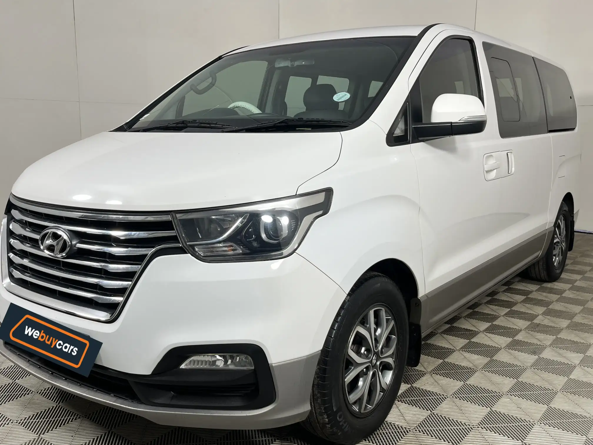 Hyundai H-1